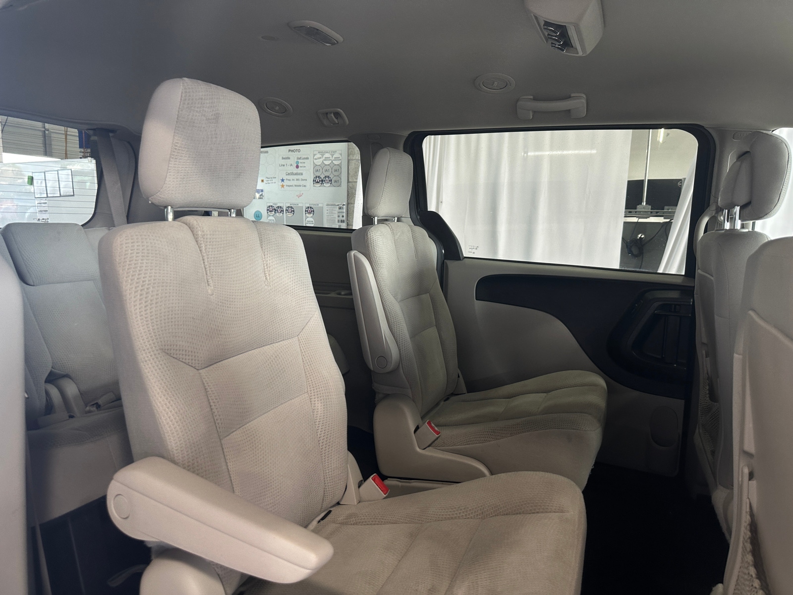 Thumbnail: 2019 Dodge Grand Caravan - 6