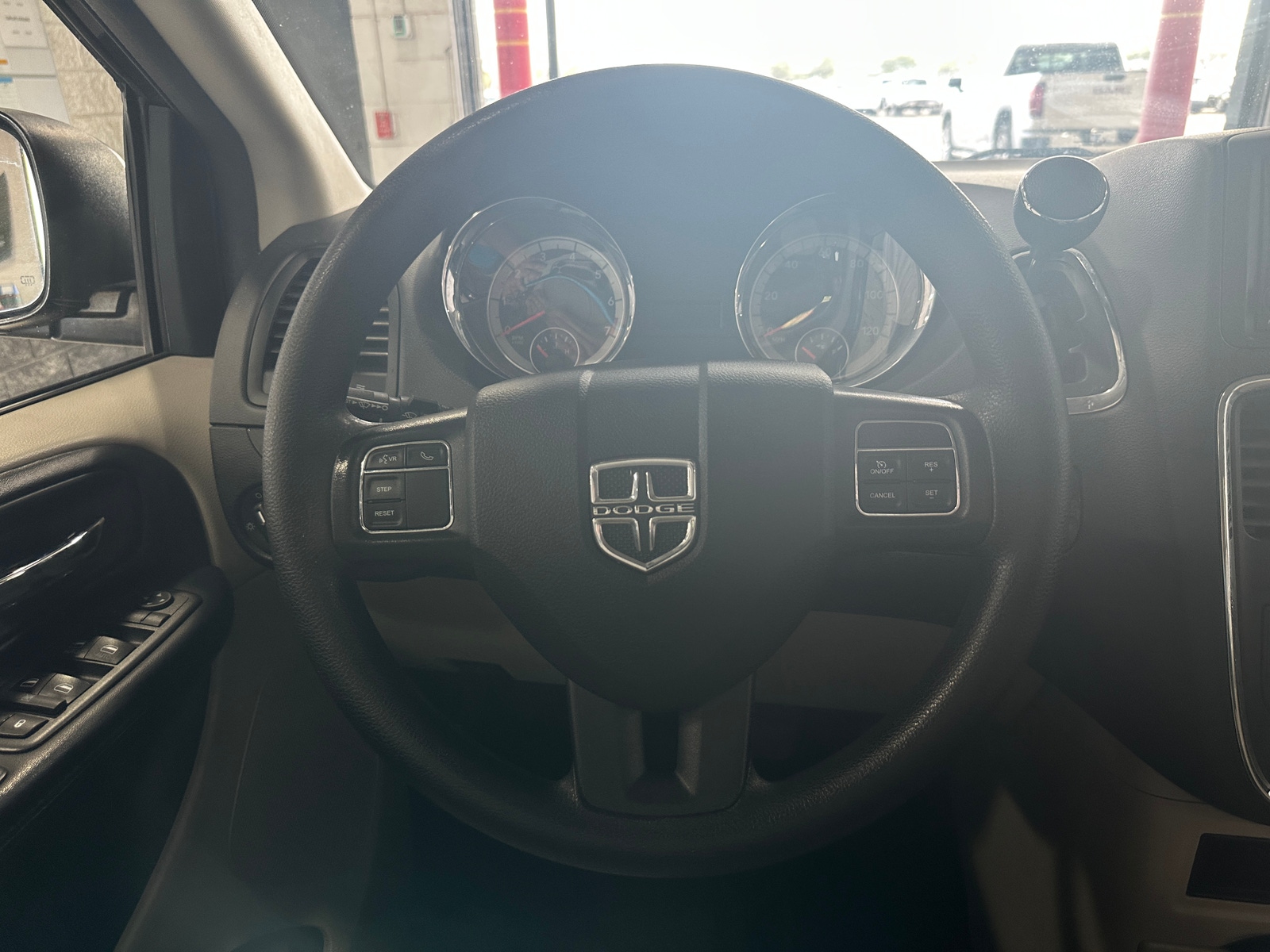 Thumbnail: 2019 Dodge Grand Caravan - 5