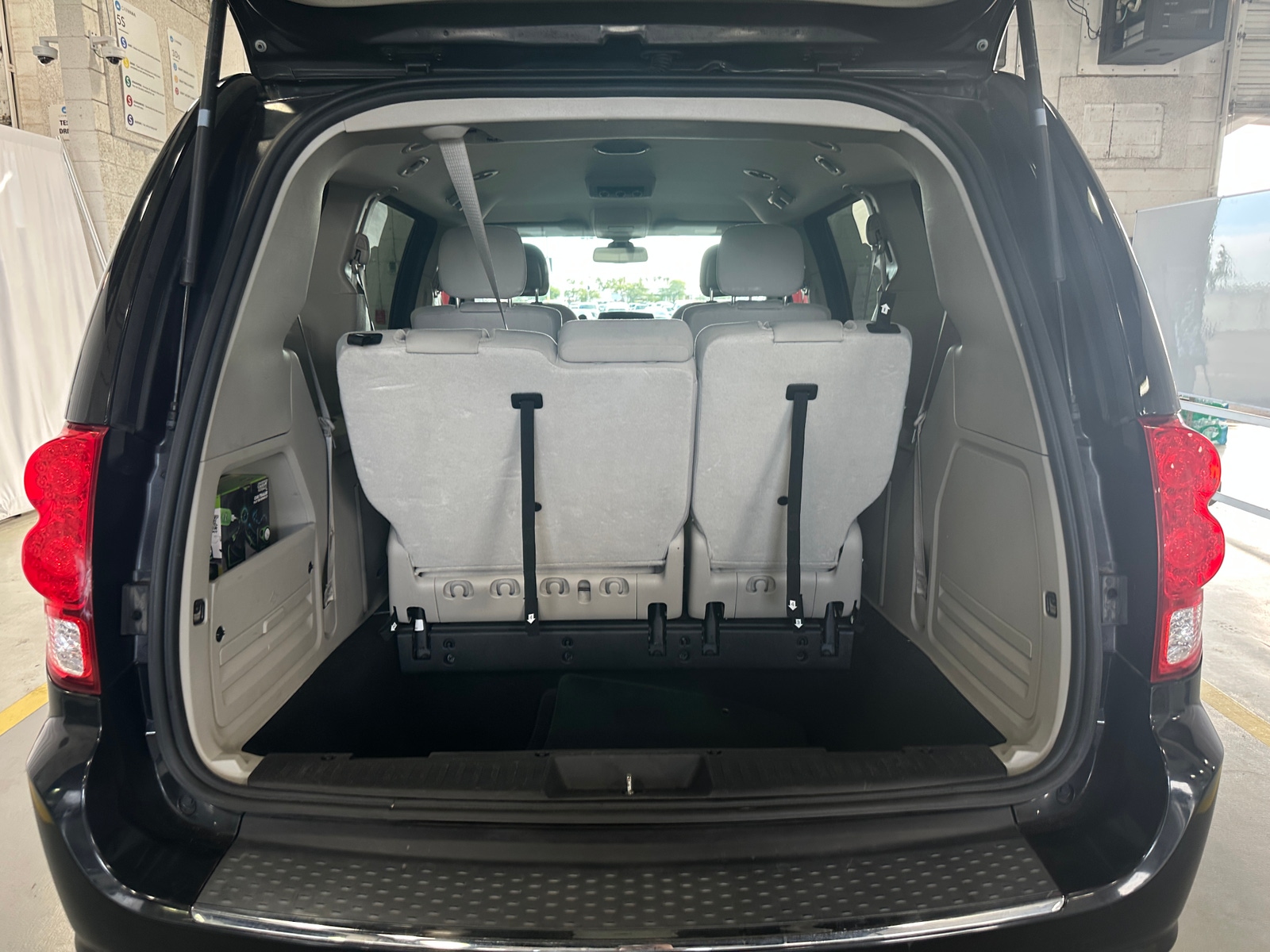 Thumbnail: 2019 Dodge Grand Caravan - 7