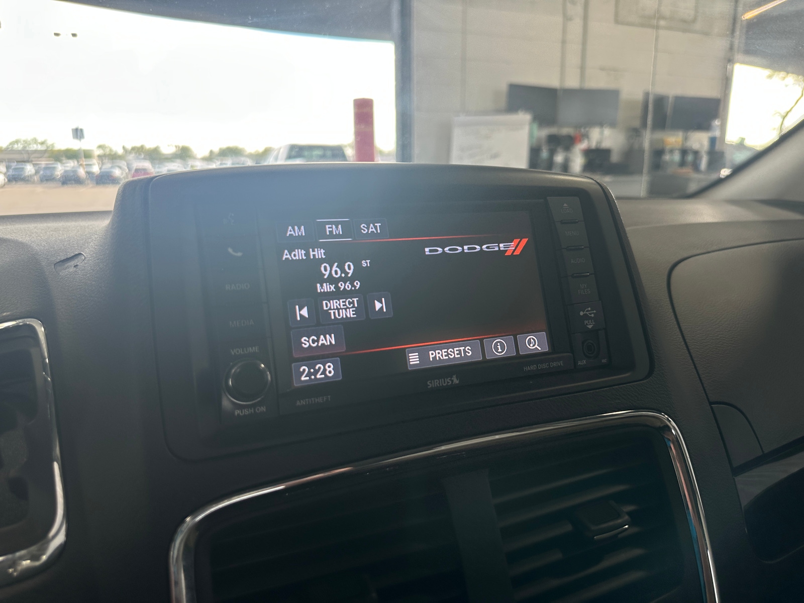 Thumbnail: 2019 Dodge Grand Caravan - 4