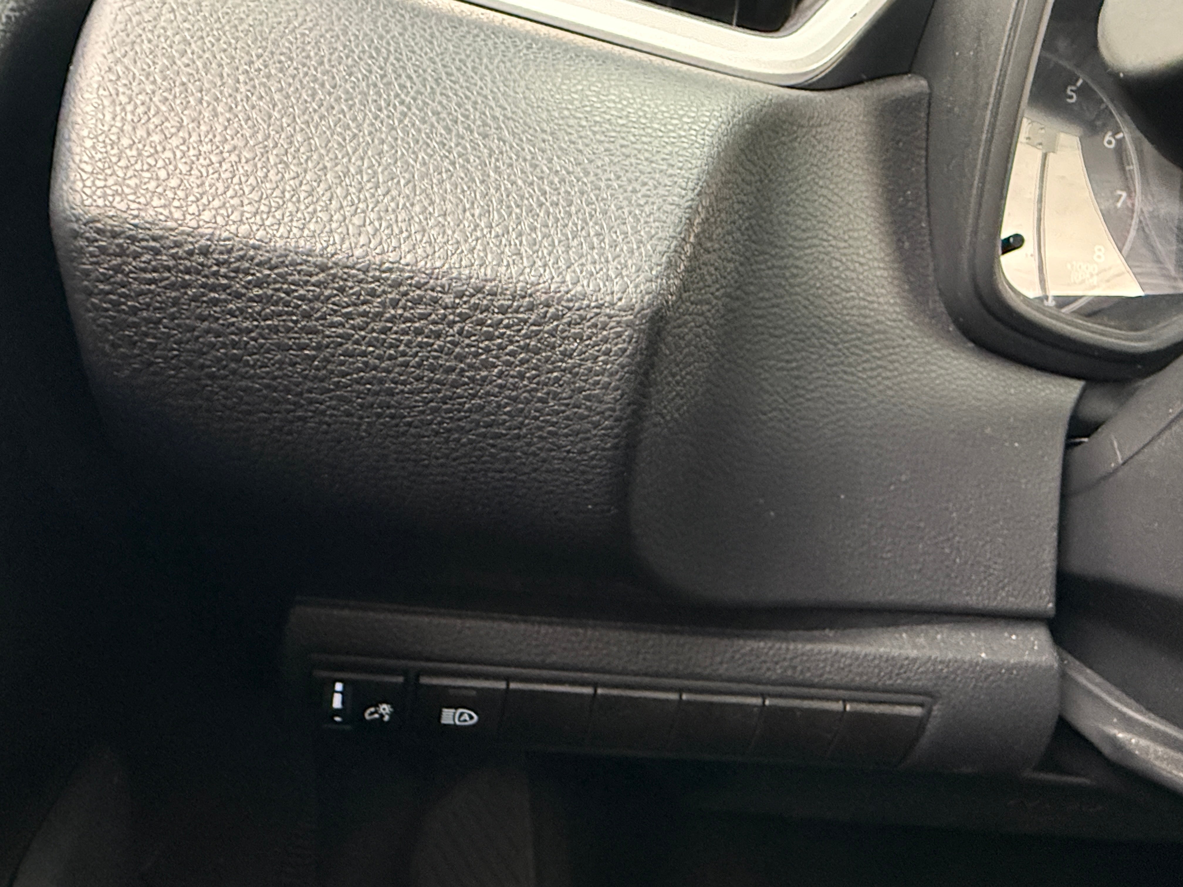 Used 2025 Toyota Corolla LE with VIN 5YFB4MDE6SP232816 for sale in Northfield, Minnesota