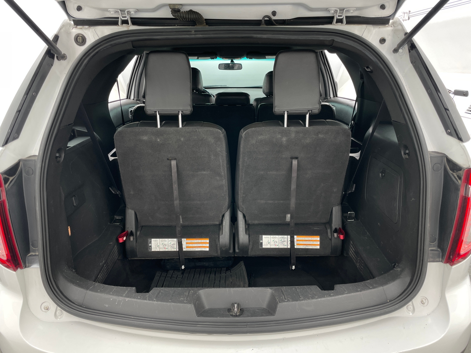 Thumbnail: 2014 Ford Explorer - 6