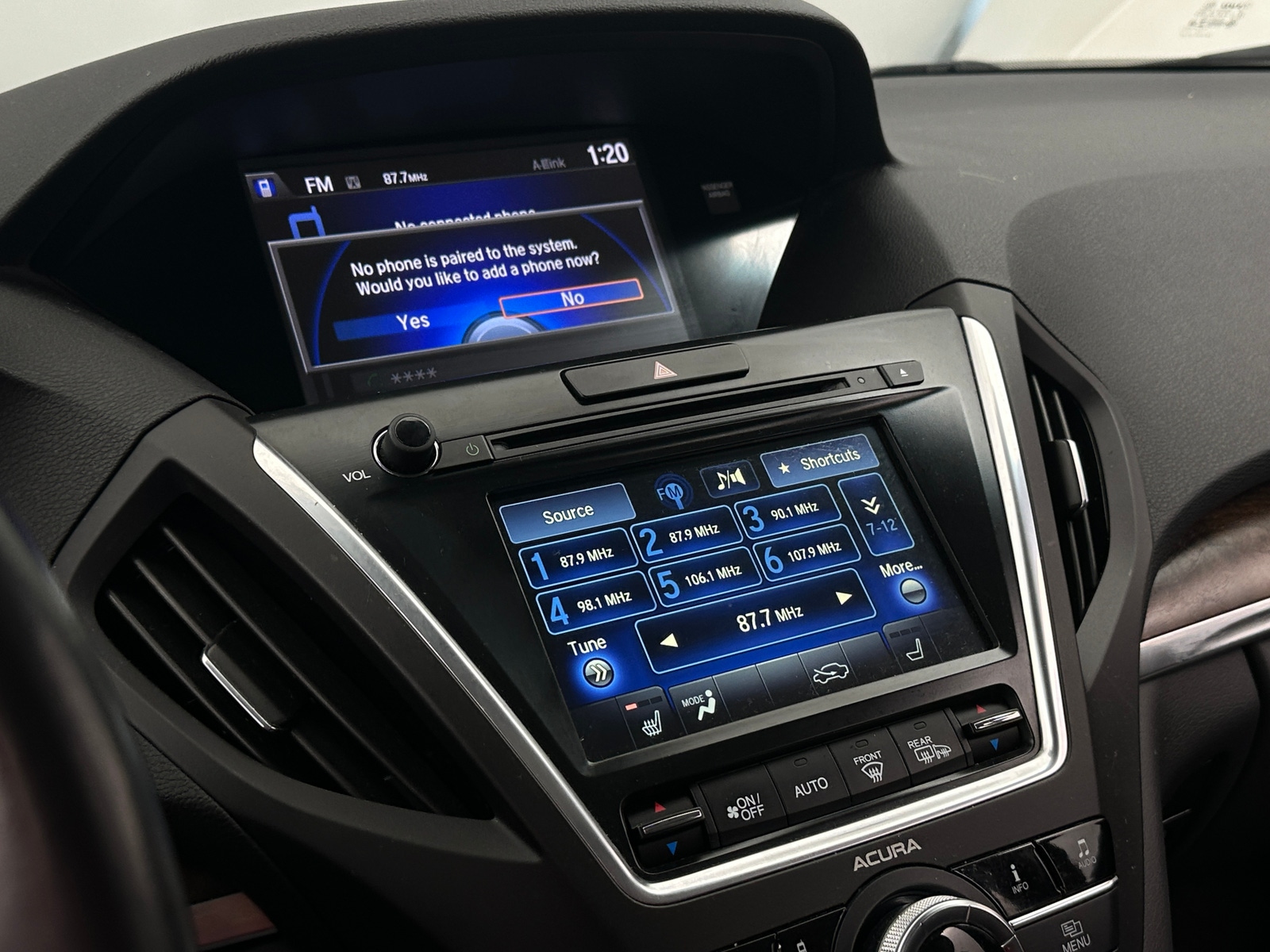 Thumbnail: 2017 Acura MDX - 3