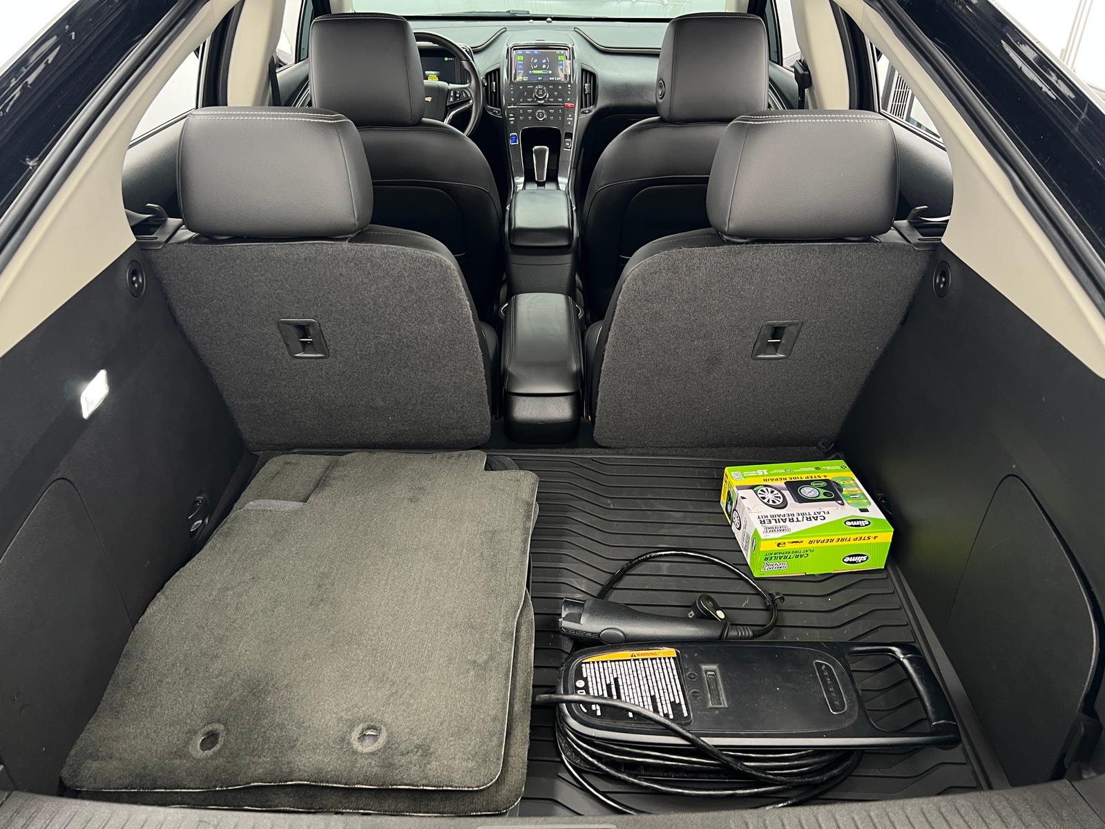 Thumbnail: 2015 Chevrolet Volt - 6