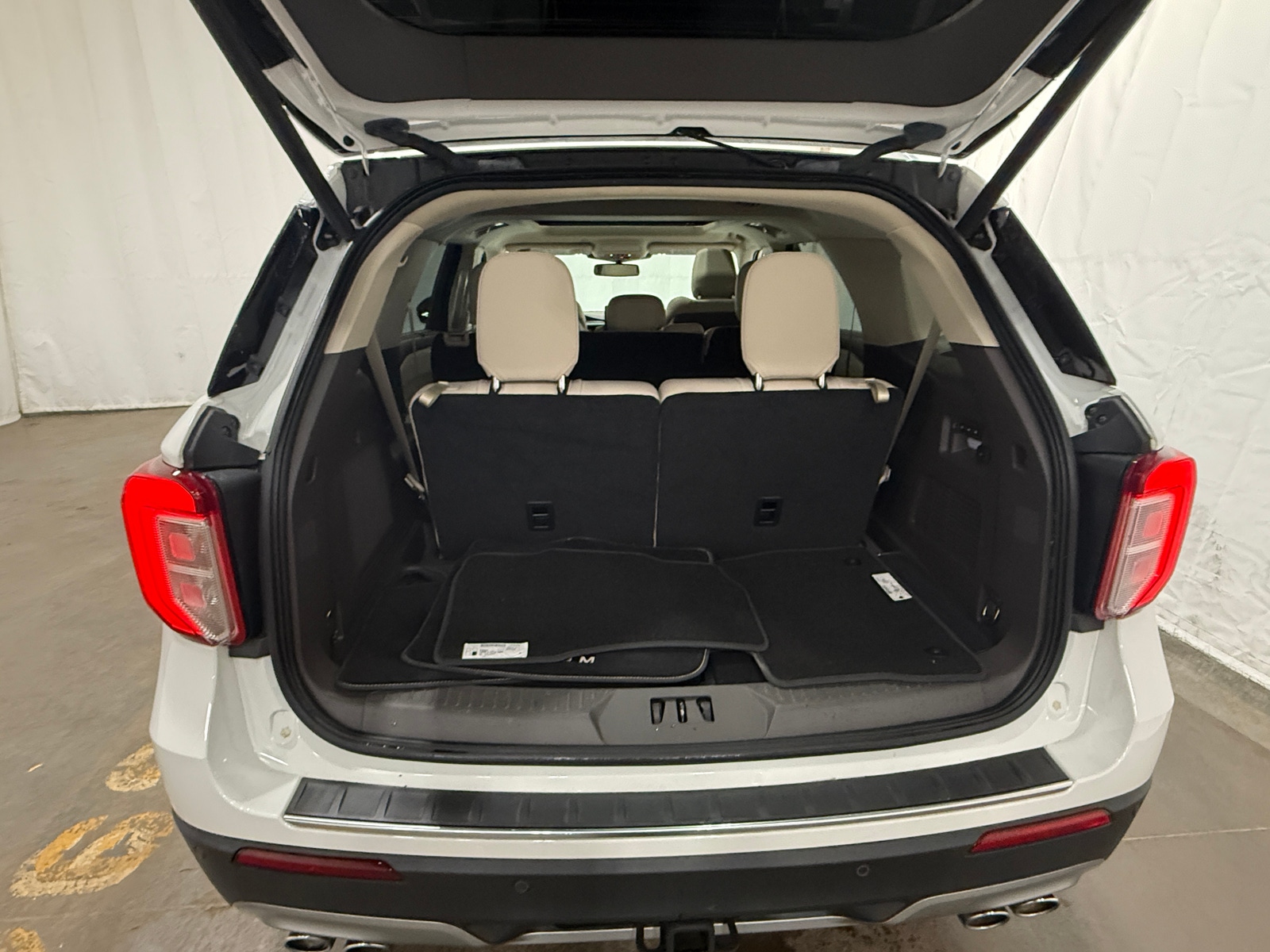 Thumbnail: 2020 Ford Explorer - 6