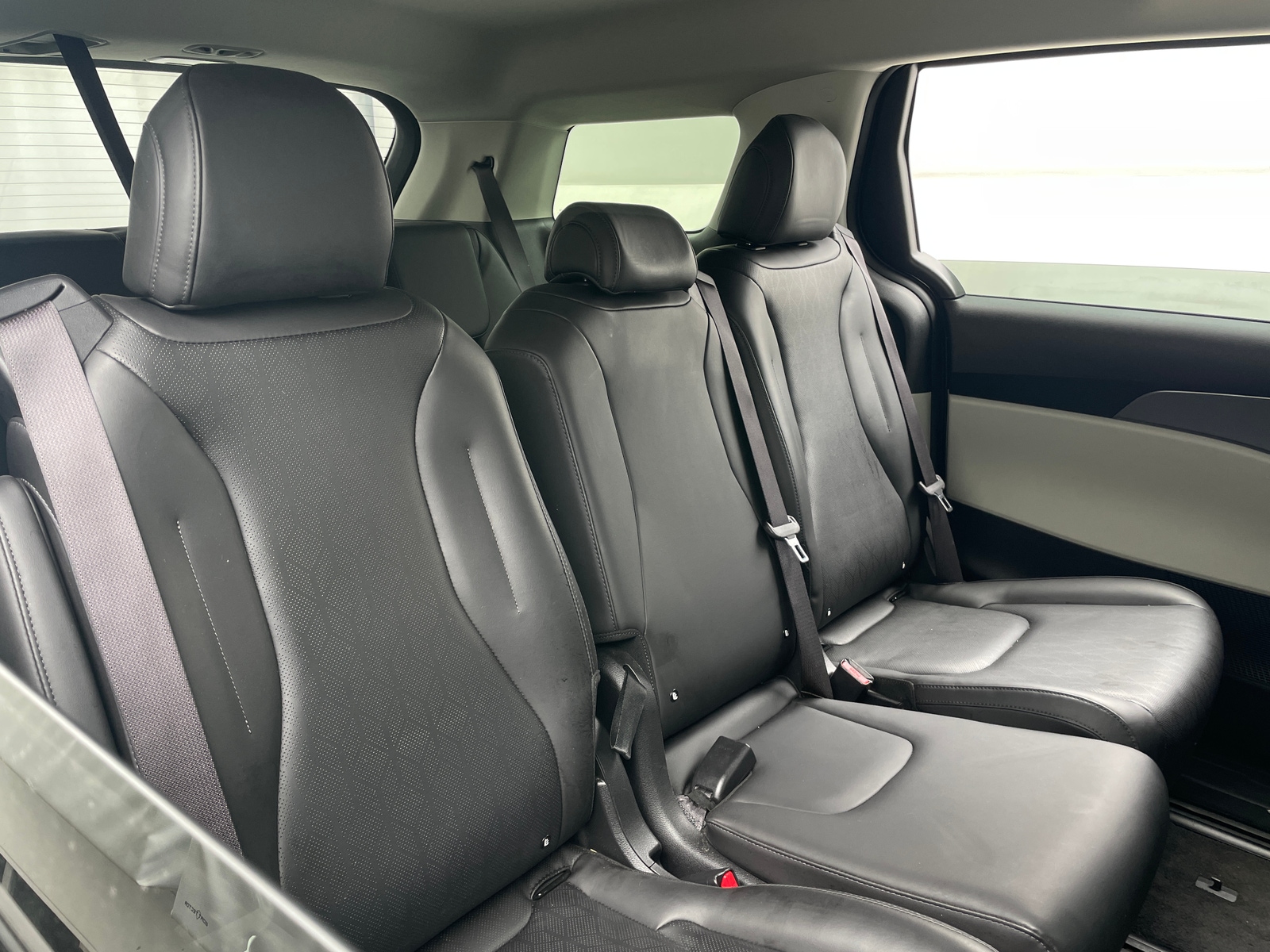 Thumbnail: 2022 Kia Carnival - 5