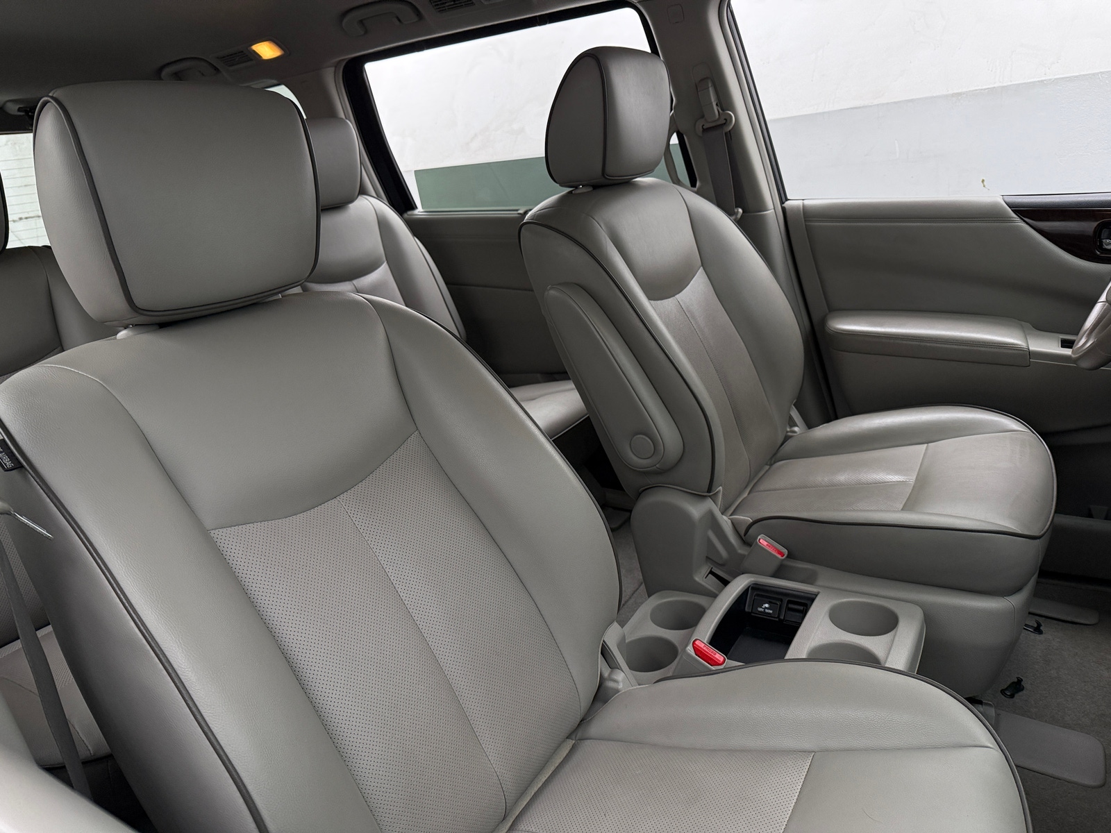 Thumbnail: 2015 Nissan Quest - 2