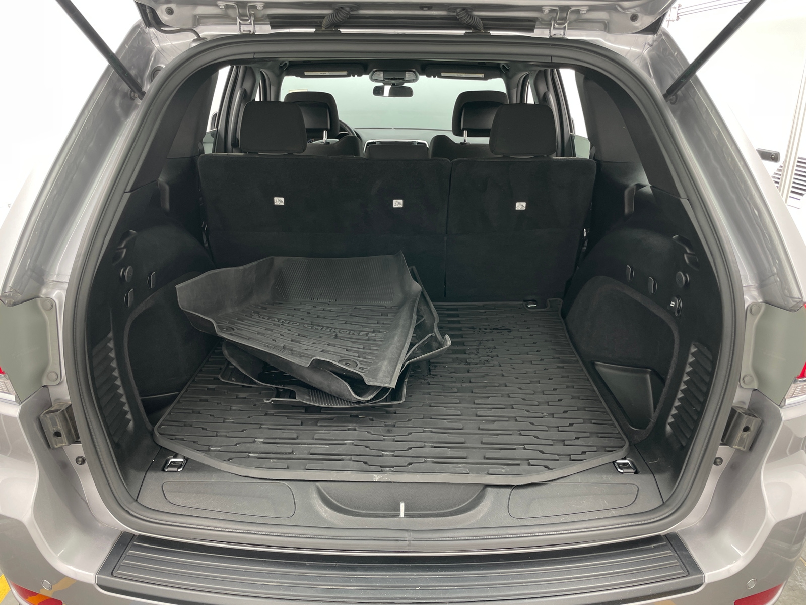 Thumbnail: 2018 Jeep Grand Cherokee - 7