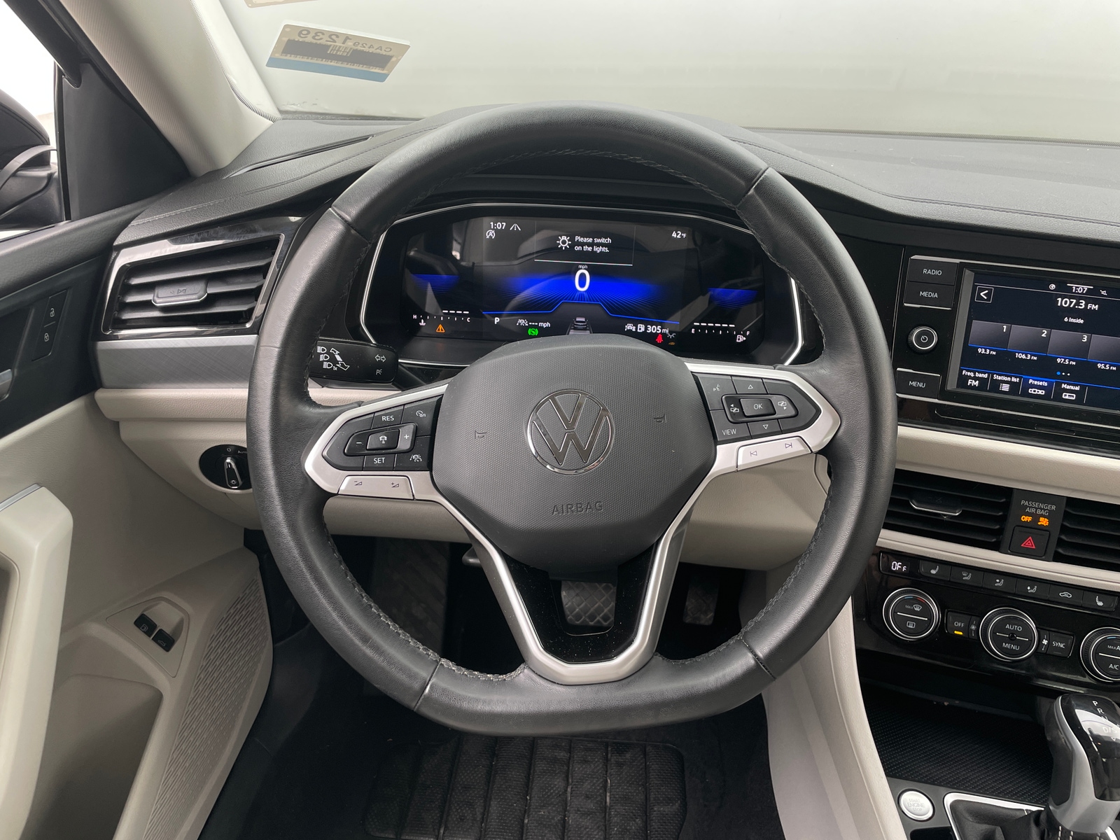 Thumbnail: 2023 Volkswagen Jetta - 4