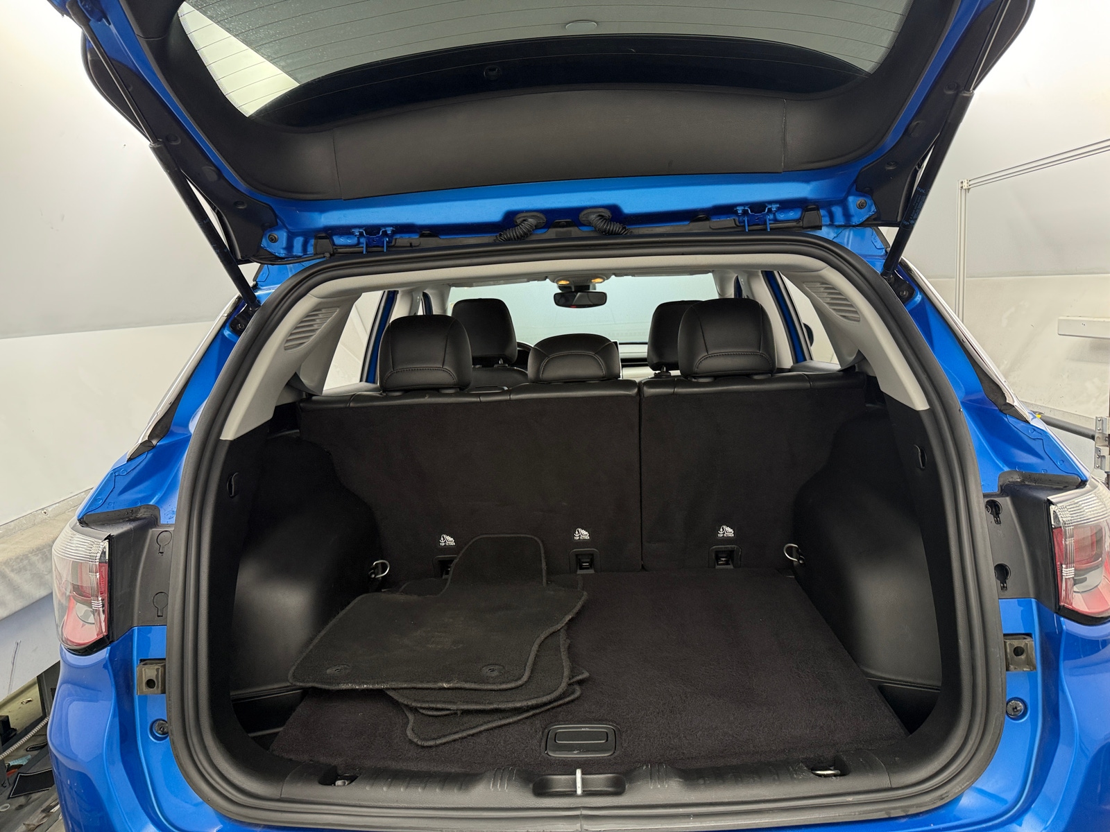 Thumbnail: 2022 Jeep Compass - 6