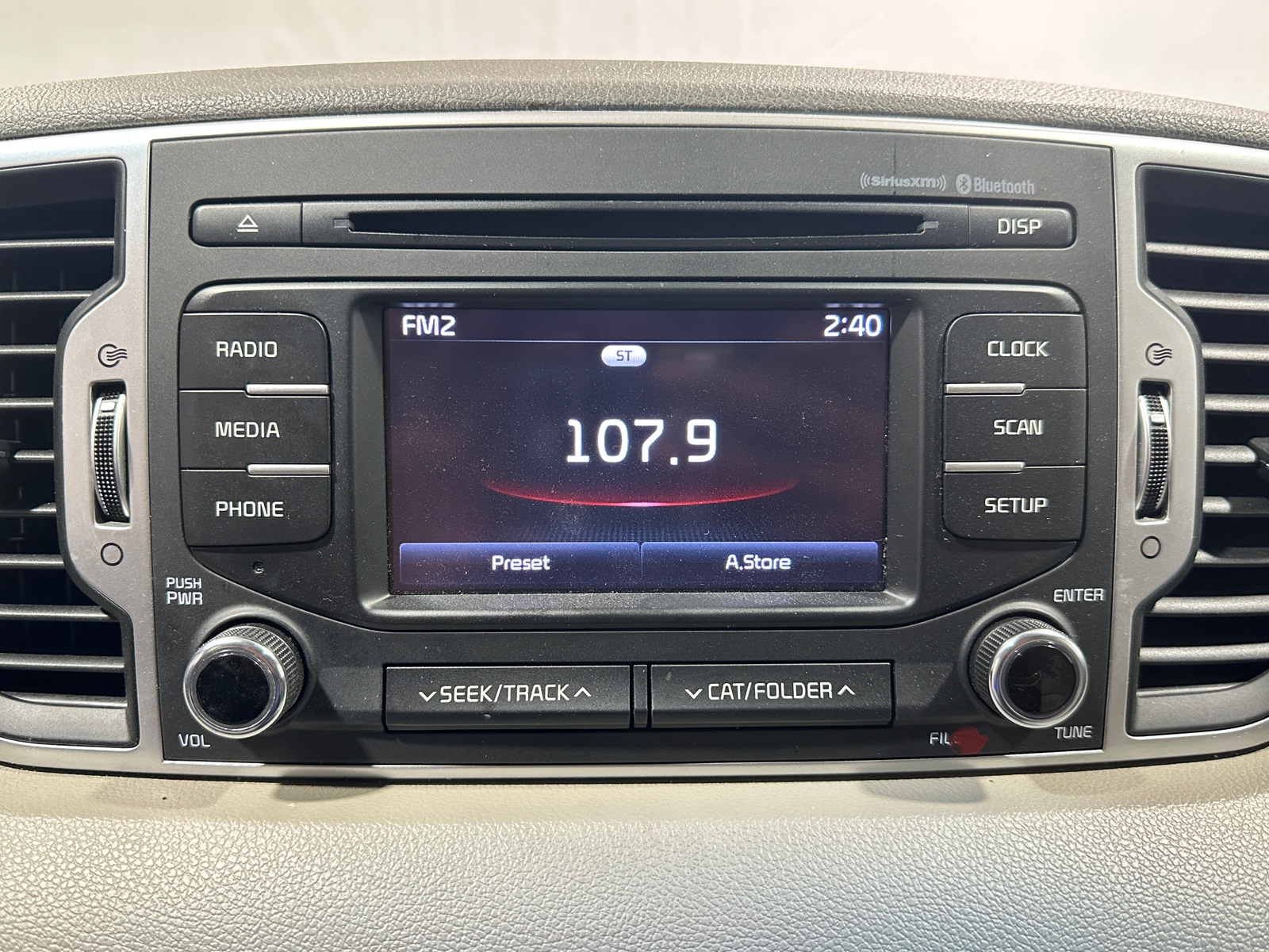 Thumbnail: 2017 Kia Sportage - 4