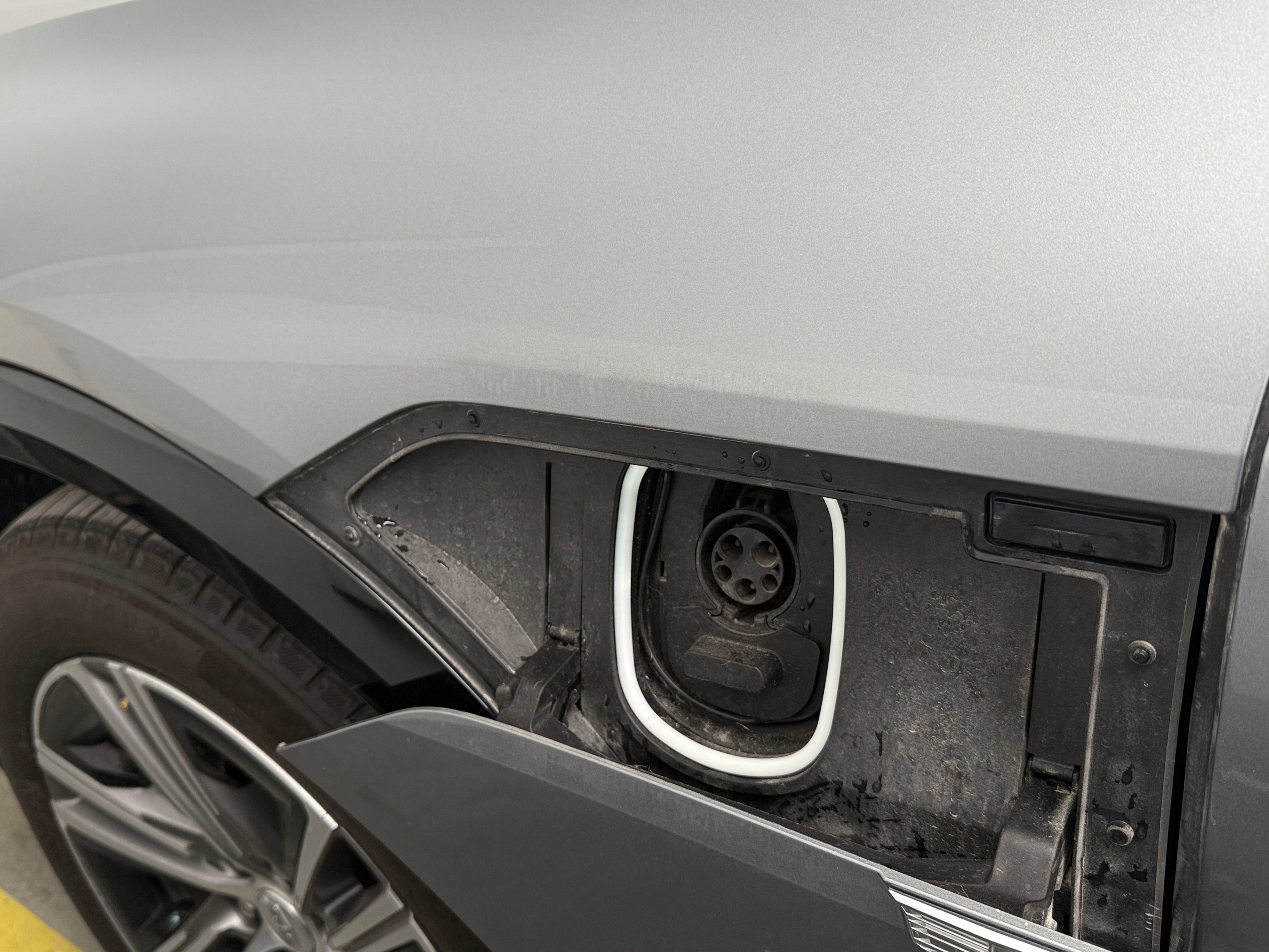 Used 2024 Cadillac LYRIQ Luxury 1 with VIN 1GYKPPRL6RZ101329 for sale in Auburn, WA