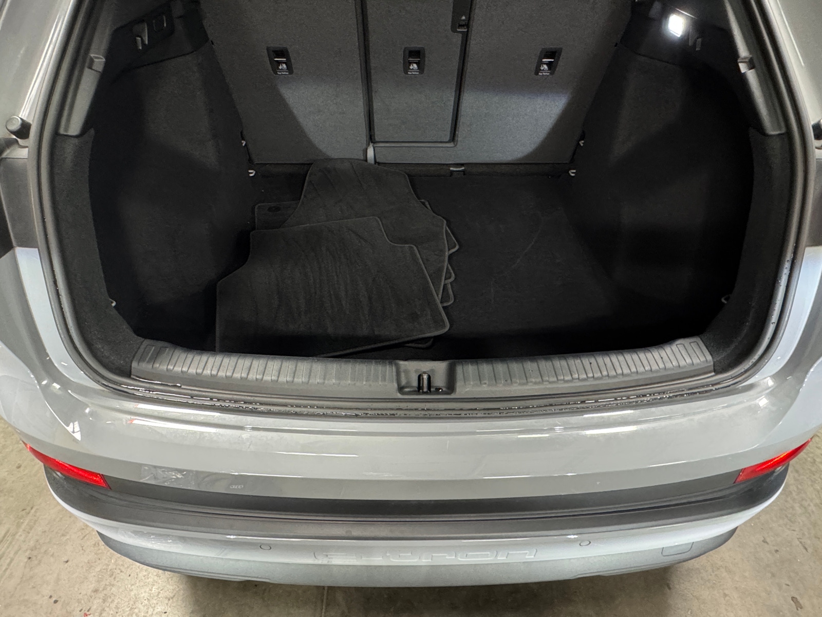 Thumbnail: 2025 Audi Q4 e-tron - 6