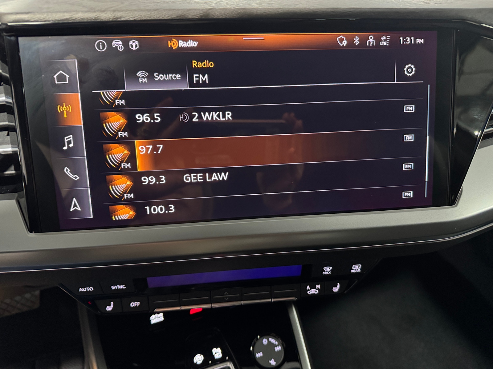 Thumbnail: 2025 Audi Q4 e-tron - 3