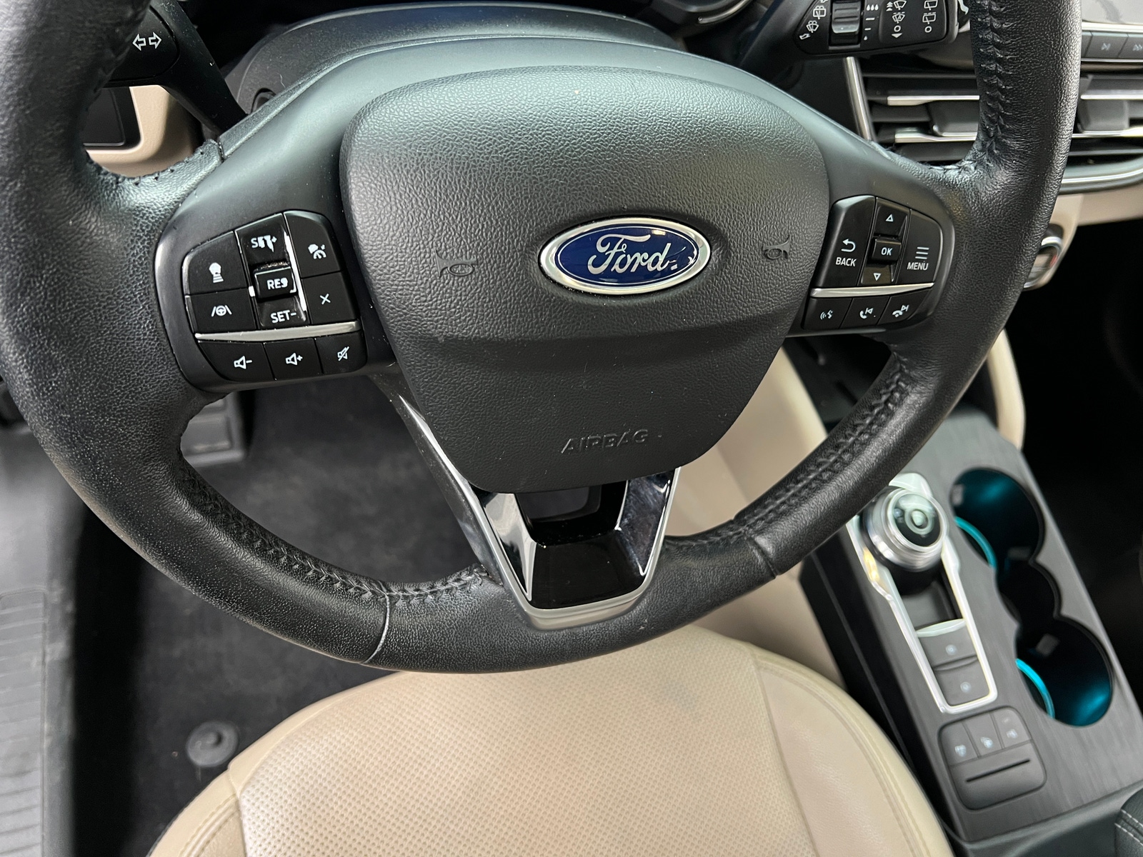 Thumbnail: 2020 Ford Escape - 4