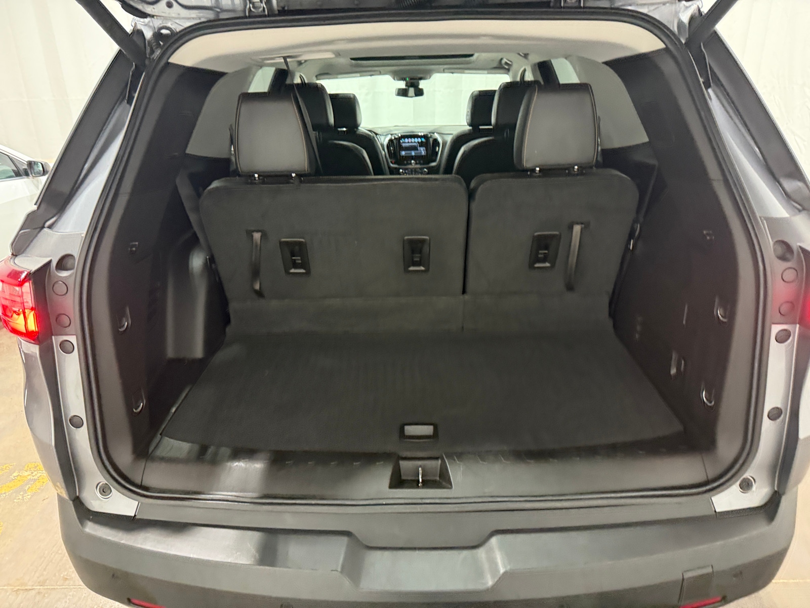 Thumbnail: 2019 Chevrolet Traverse - 6