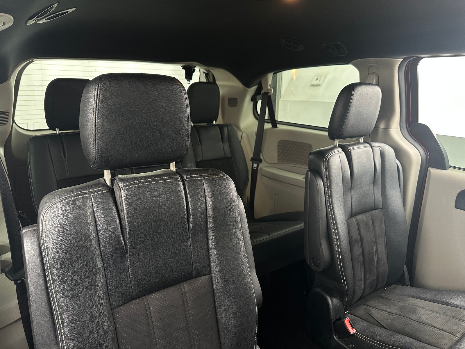 Thumbnail: 2020 Dodge Grand Caravan - 5