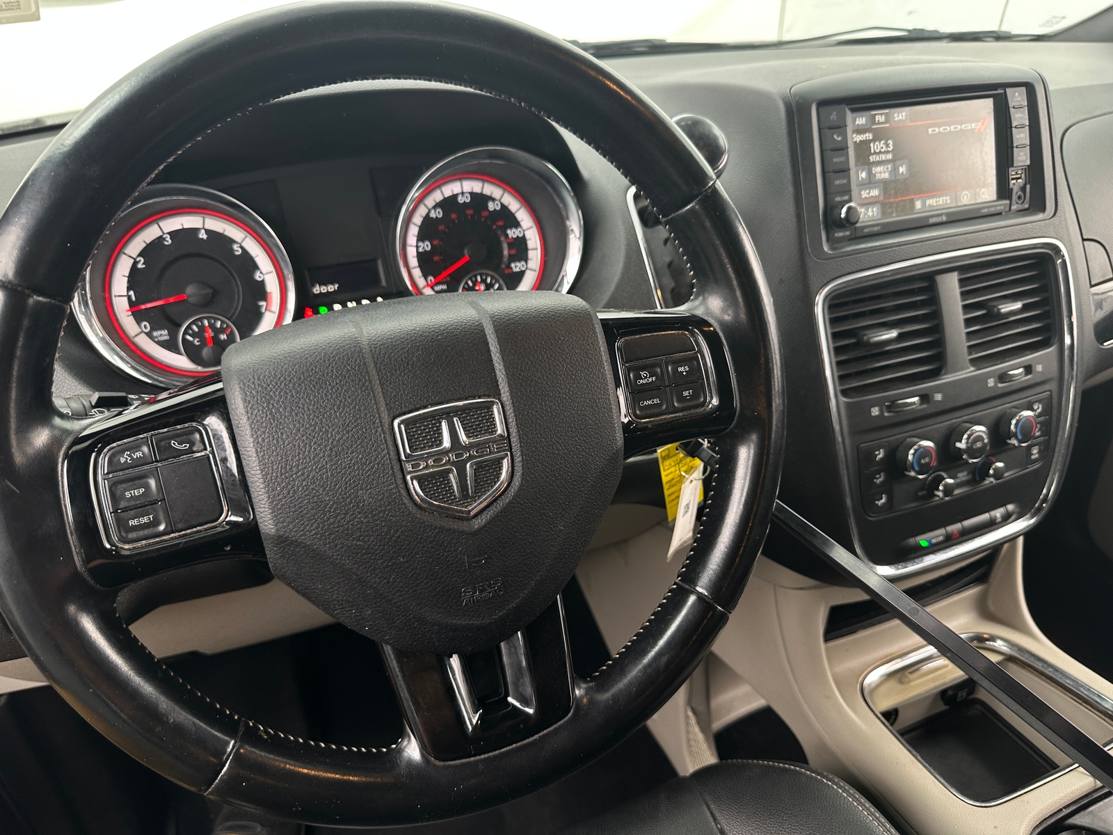 Thumbnail: 2020 Dodge Grand Caravan - 4