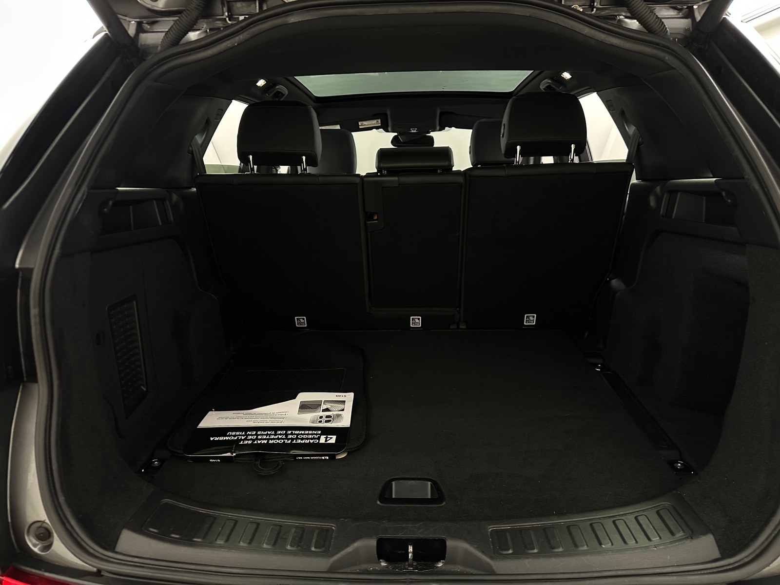 Thumbnail: 2019 Land Rover Discovery Sport - 6