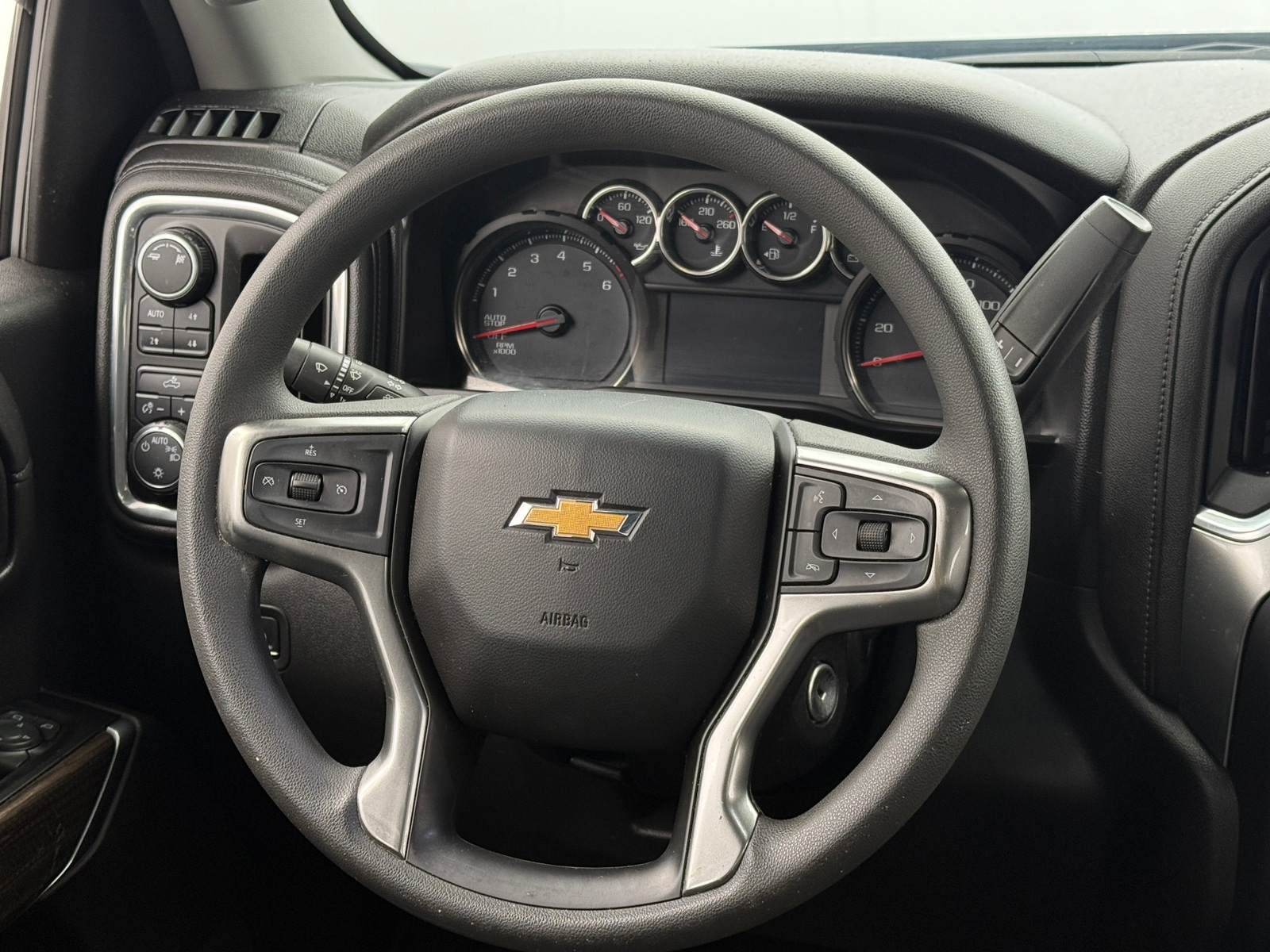 Thumbnail: 2019 Chevrolet Silverado 1500 - 5