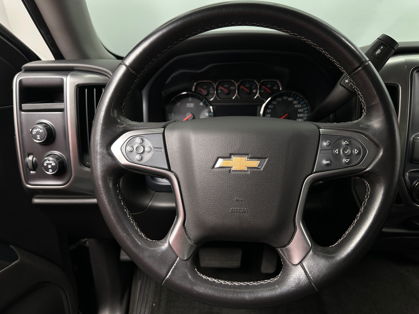 Thumbnail: 2018 Chevrolet Silverado 1500 - 5