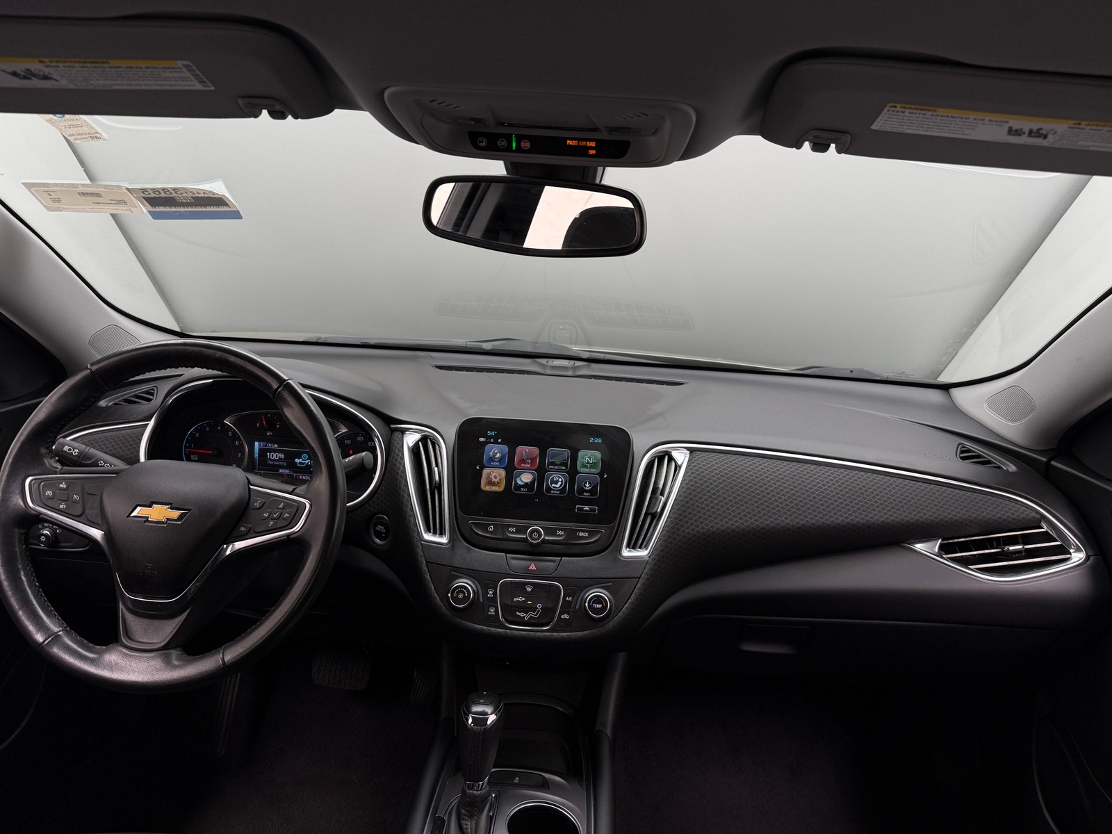 Thumbnail: 2018 Chevrolet Malibu - 3