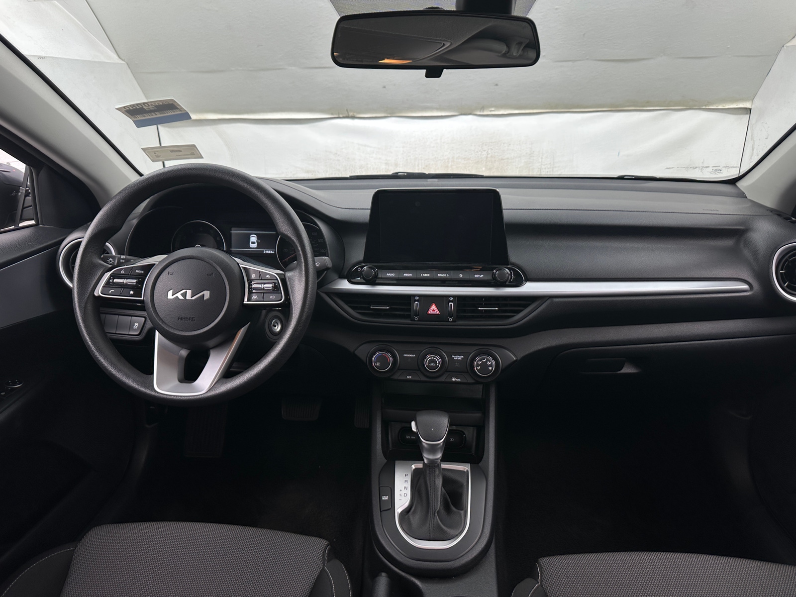 Thumbnail: 2024 Kia Forte - 3