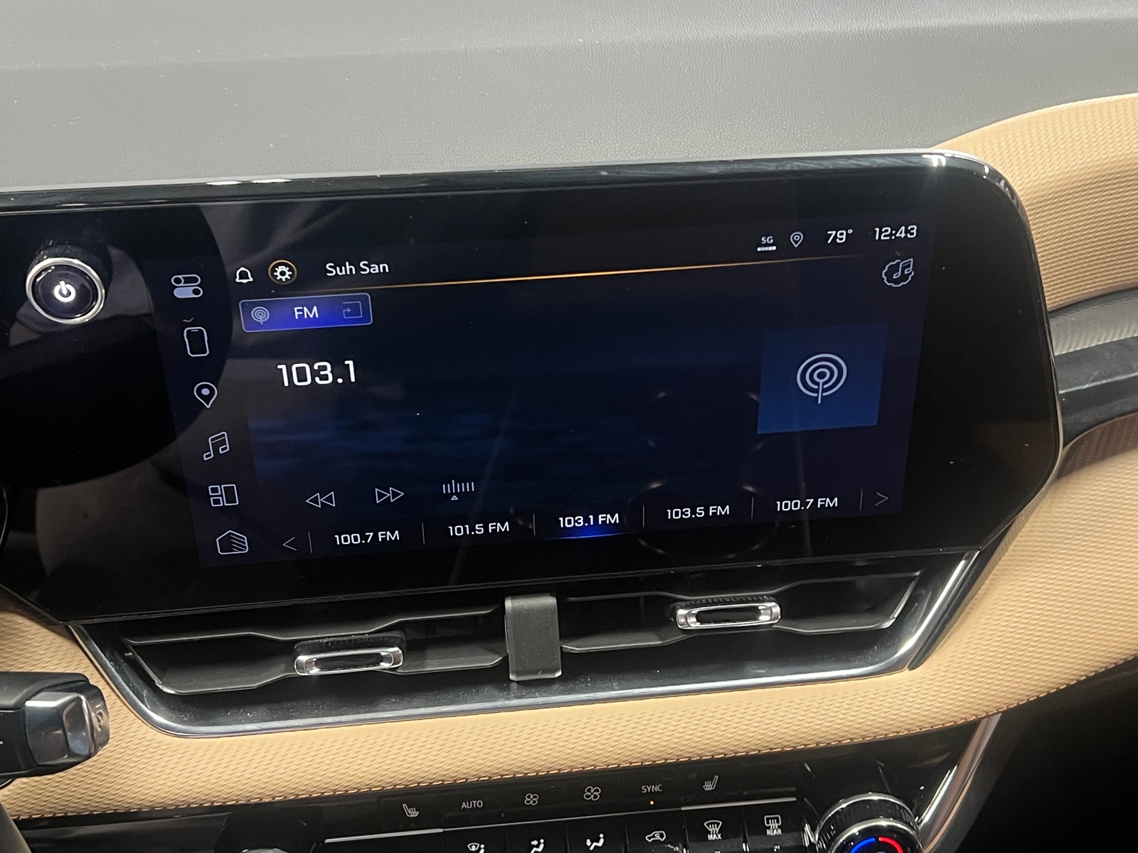 Thumbnail: 2025 Chevrolet Equinox - 4