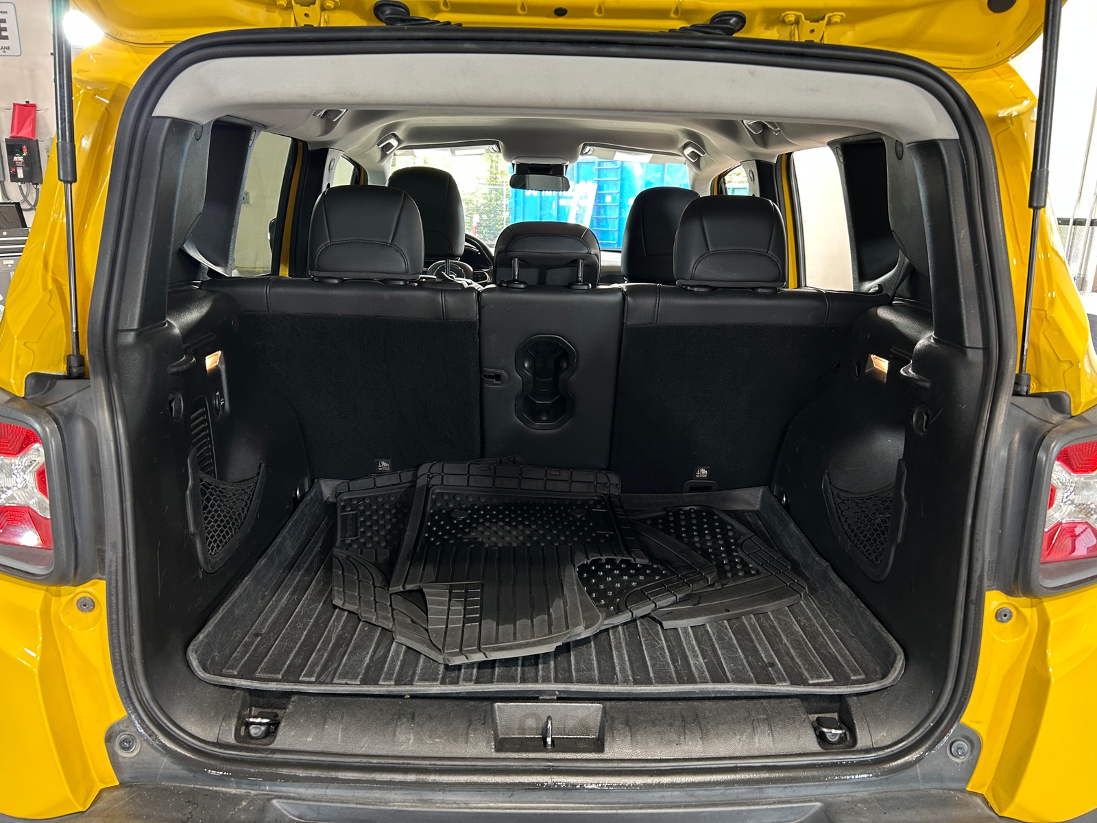 Thumbnail: 2015 Jeep Renegade - 6