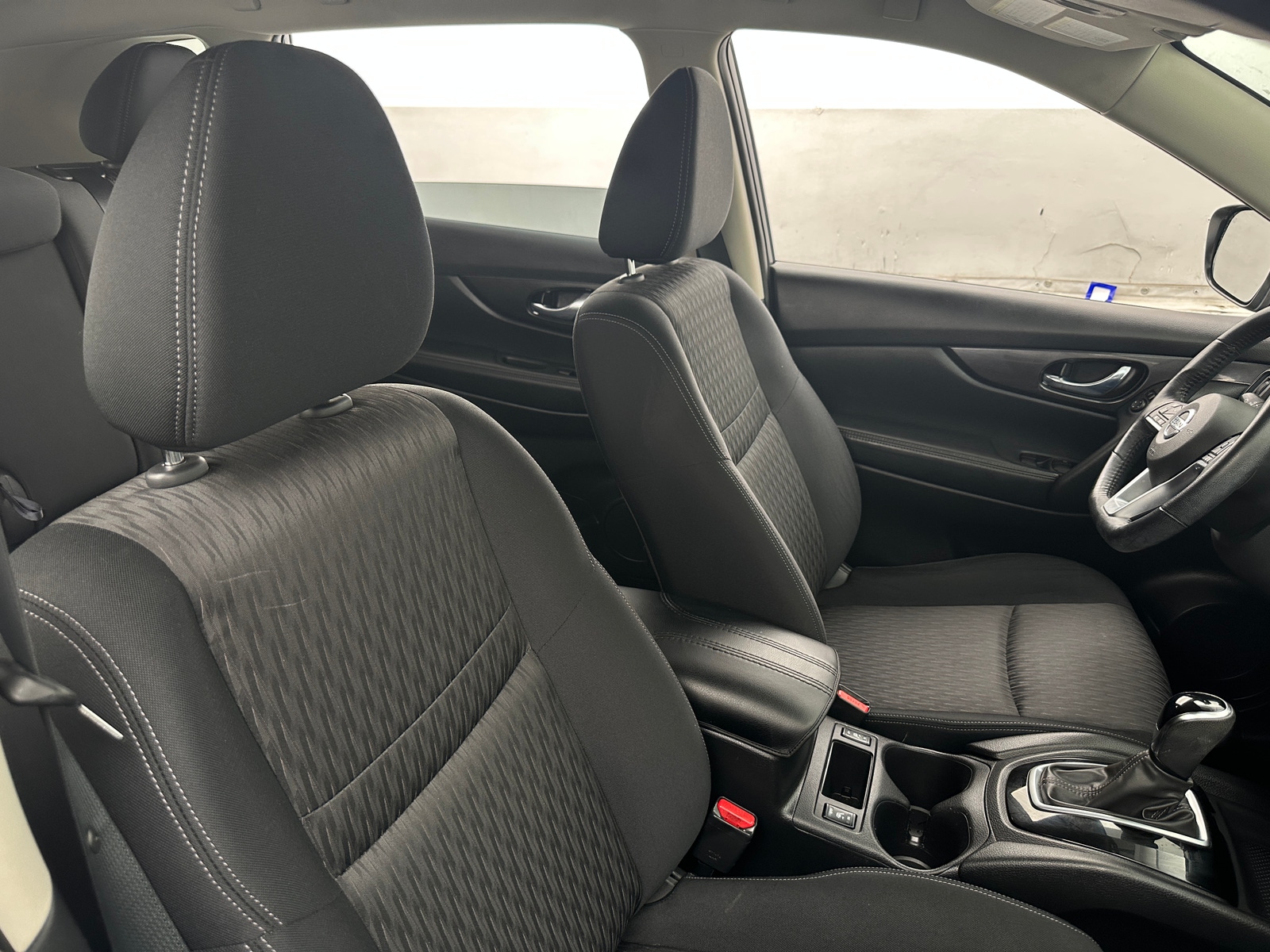 Thumbnail: 2018 Nissan Rogue - 2