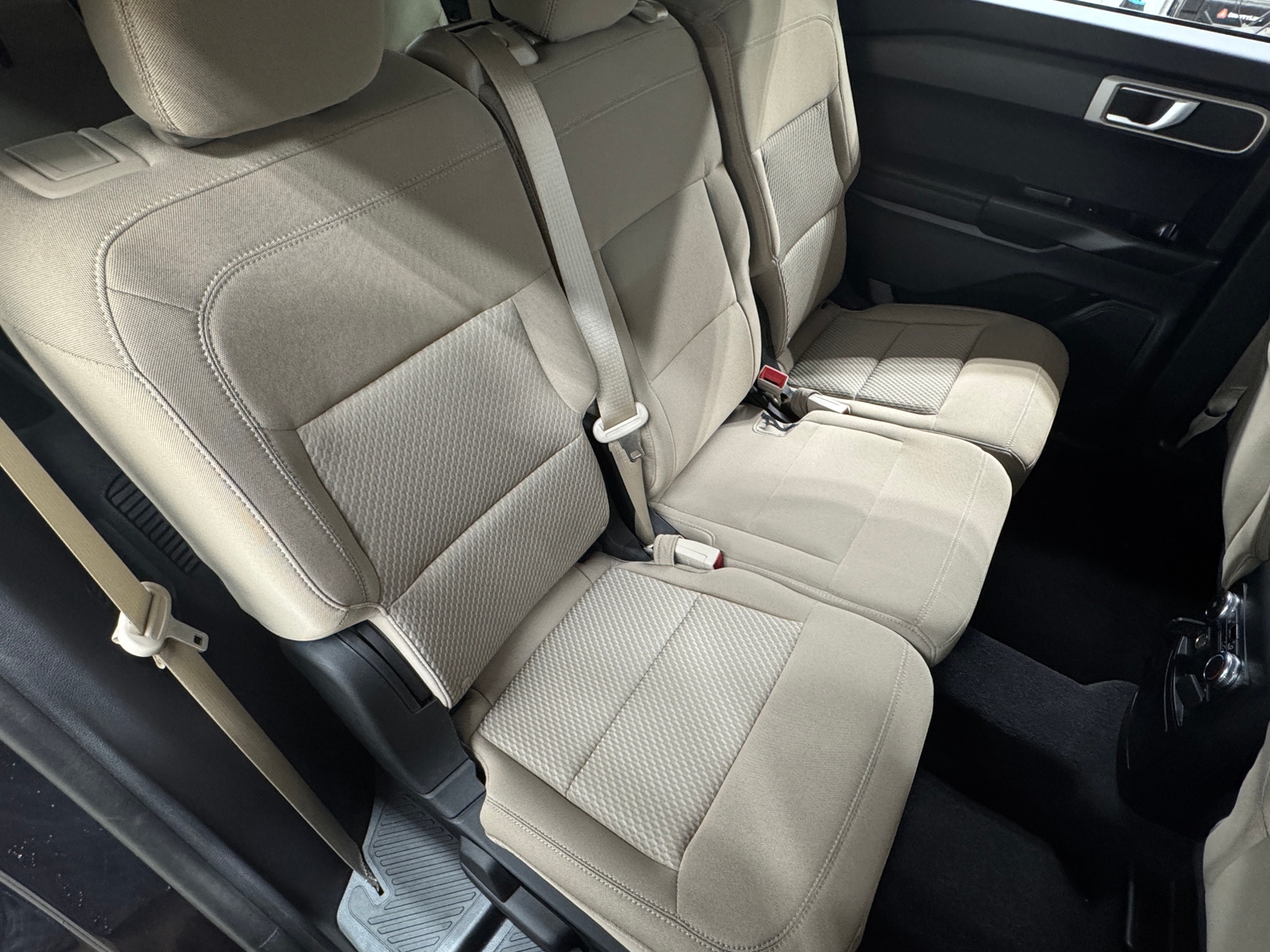 Thumbnail: 2021 Ford Explorer - 6