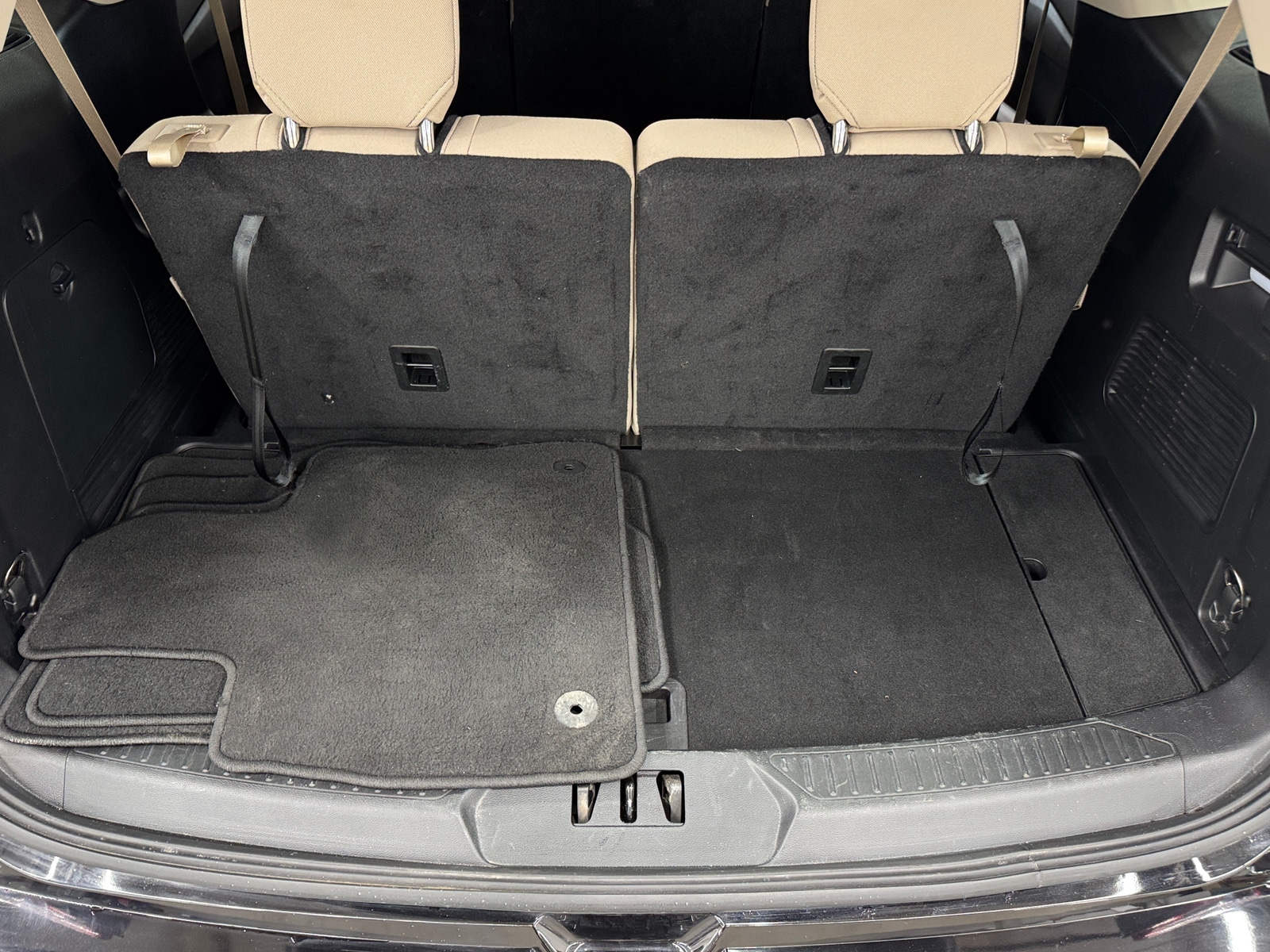 Thumbnail: 2021 Ford Explorer - 7