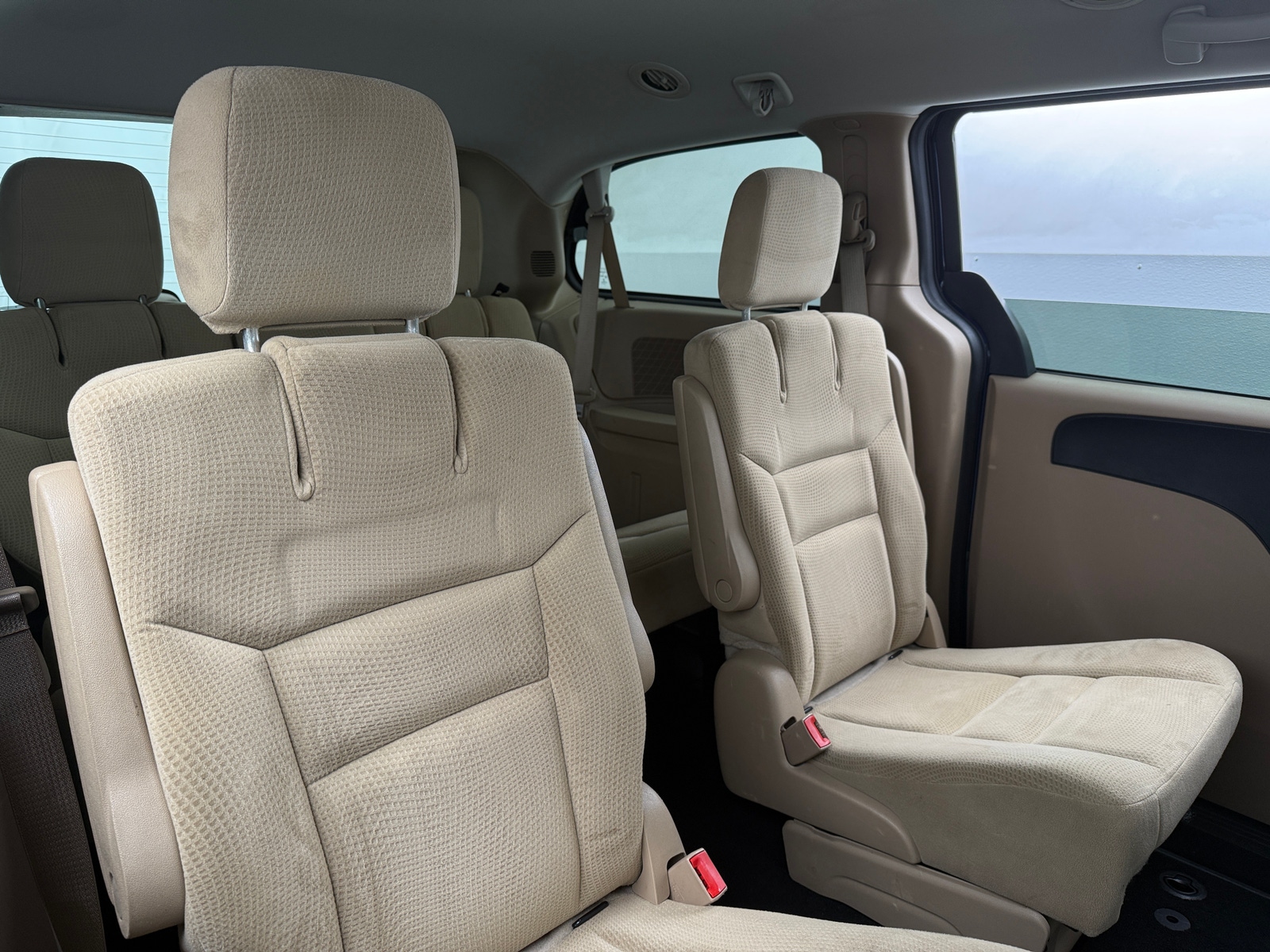 Thumbnail: 2016 Dodge Grand Caravan - 6