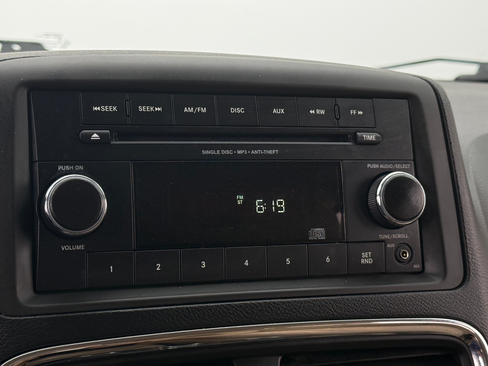 Thumbnail: 2016 Dodge Grand Caravan - 4