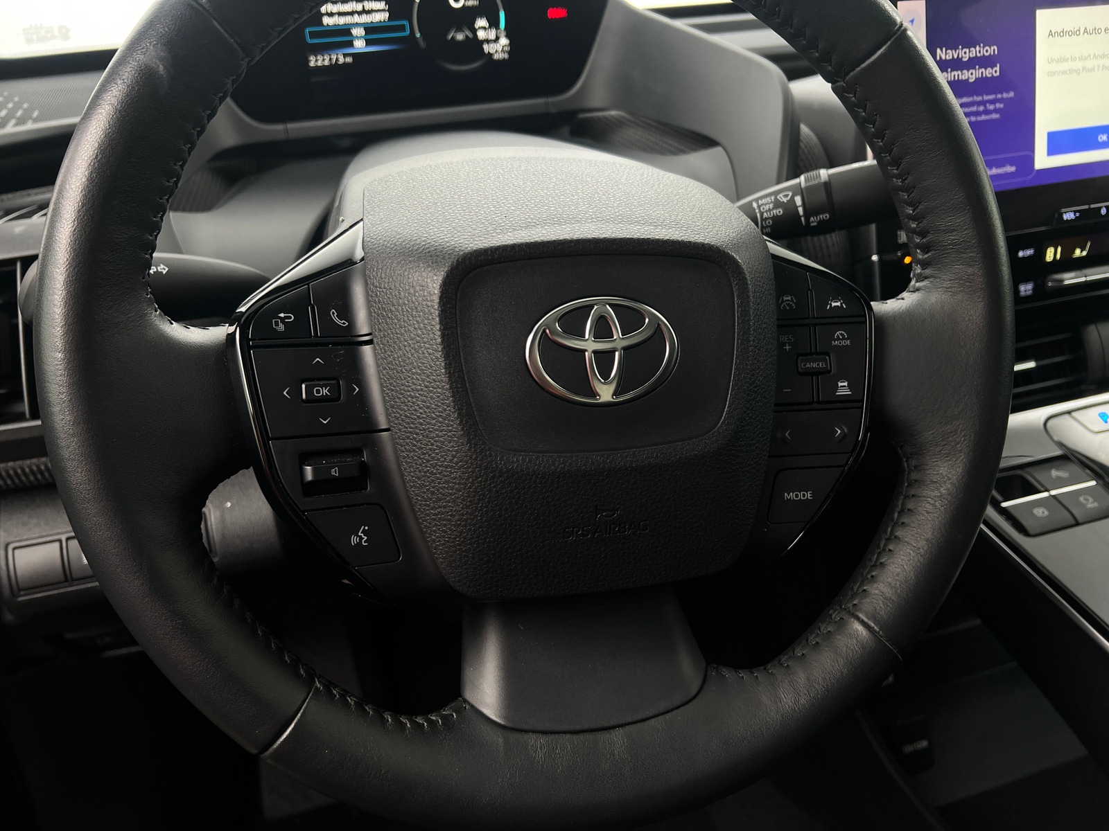 Thumbnail: 2023 Toyota bZ4X - 4