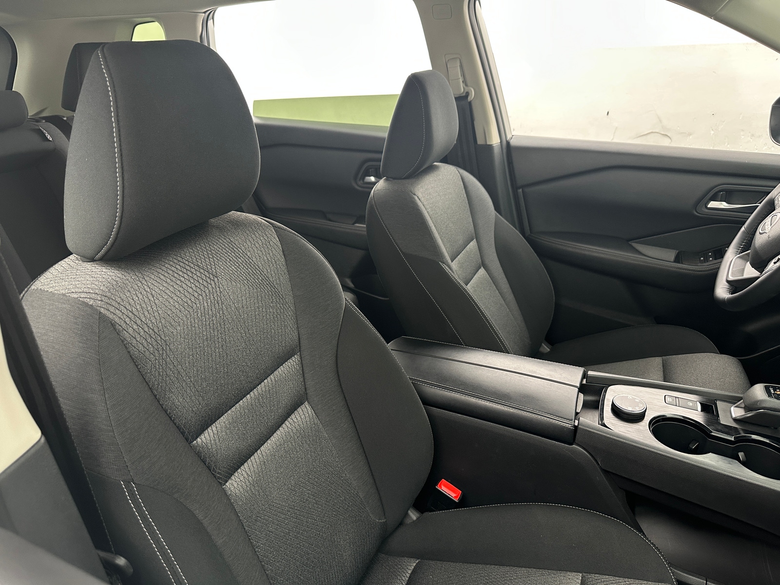 Thumbnail: 2025 Nissan Rogue - 2