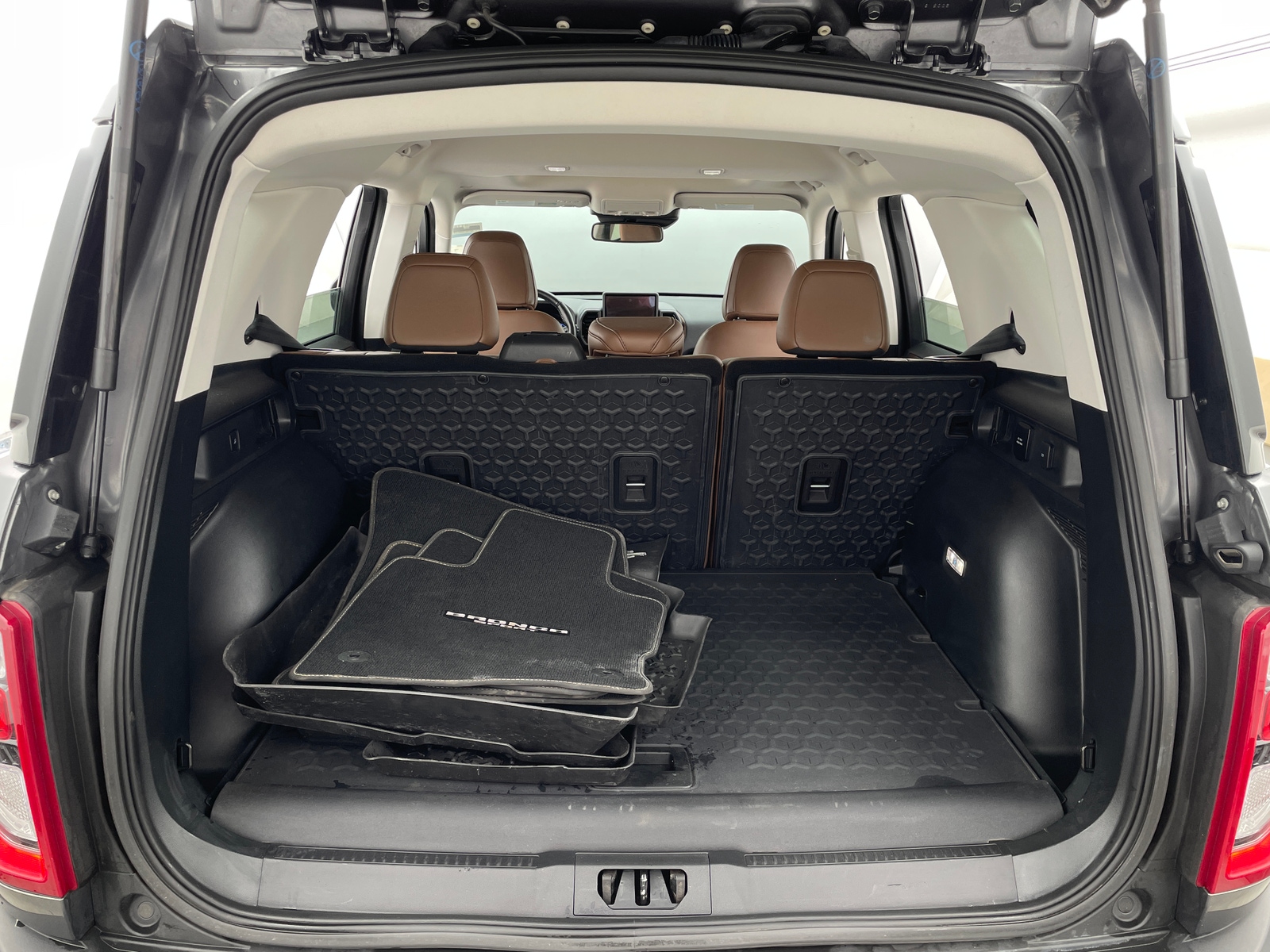 Thumbnail: 2022 Ford Bronco Sport - 6