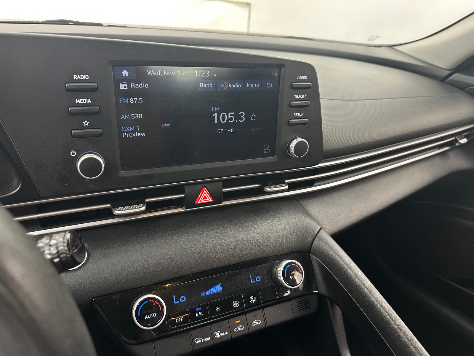 Thumbnail: 2021 Hyundai Elantra - 4