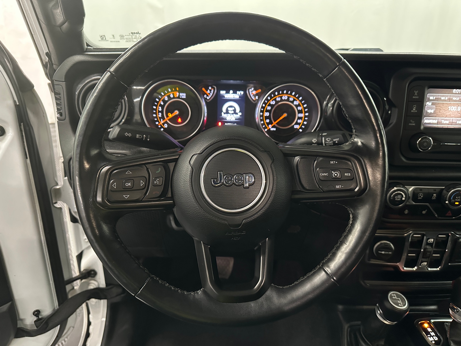 Thumbnail: 2020 Jeep Gladiator - 5