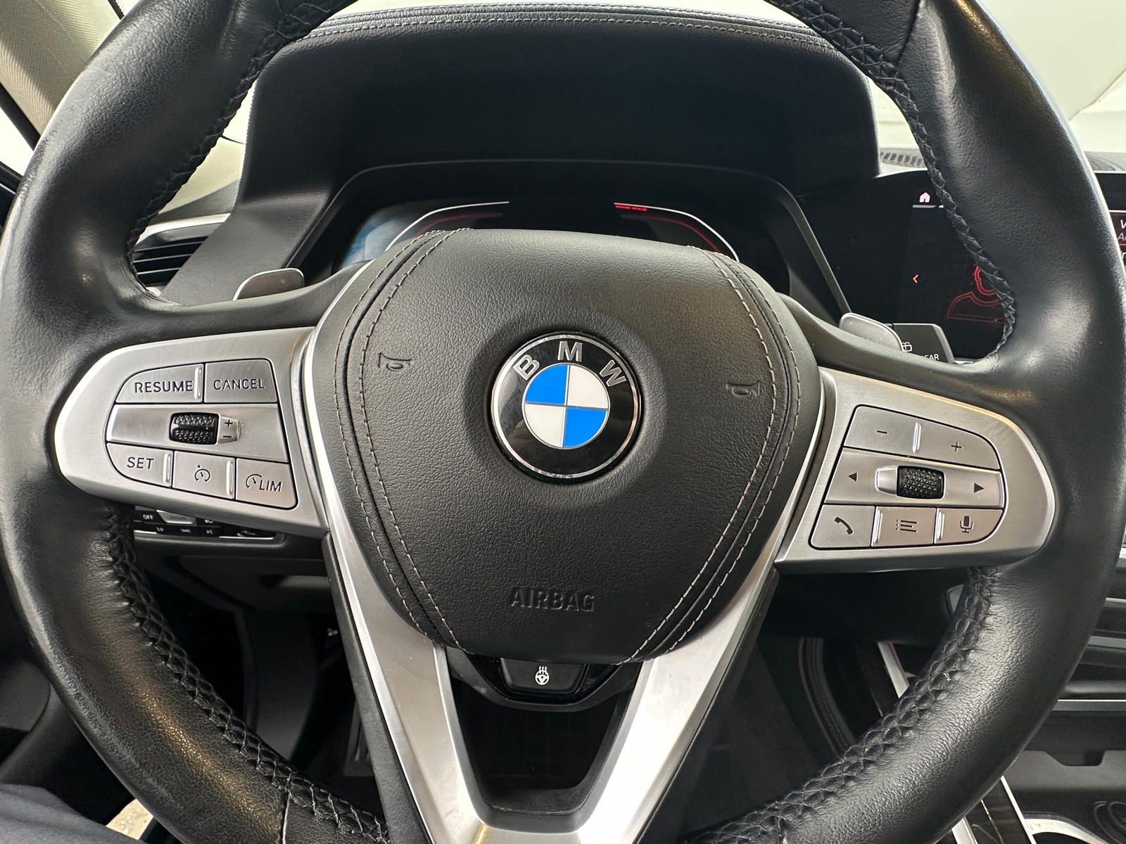 Thumbnail: 2019 BMW X7 - 4