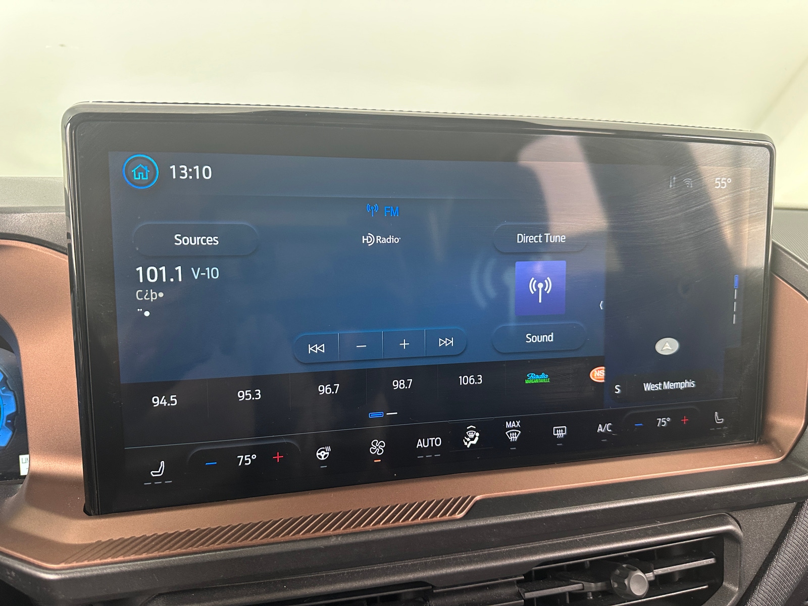 Thumbnail: 2025 Ford Bronco Sport - 3