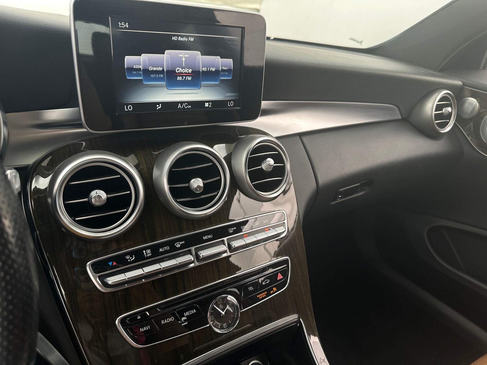 Thumbnail: 2017 Mercedes-Benz C-Class - 3