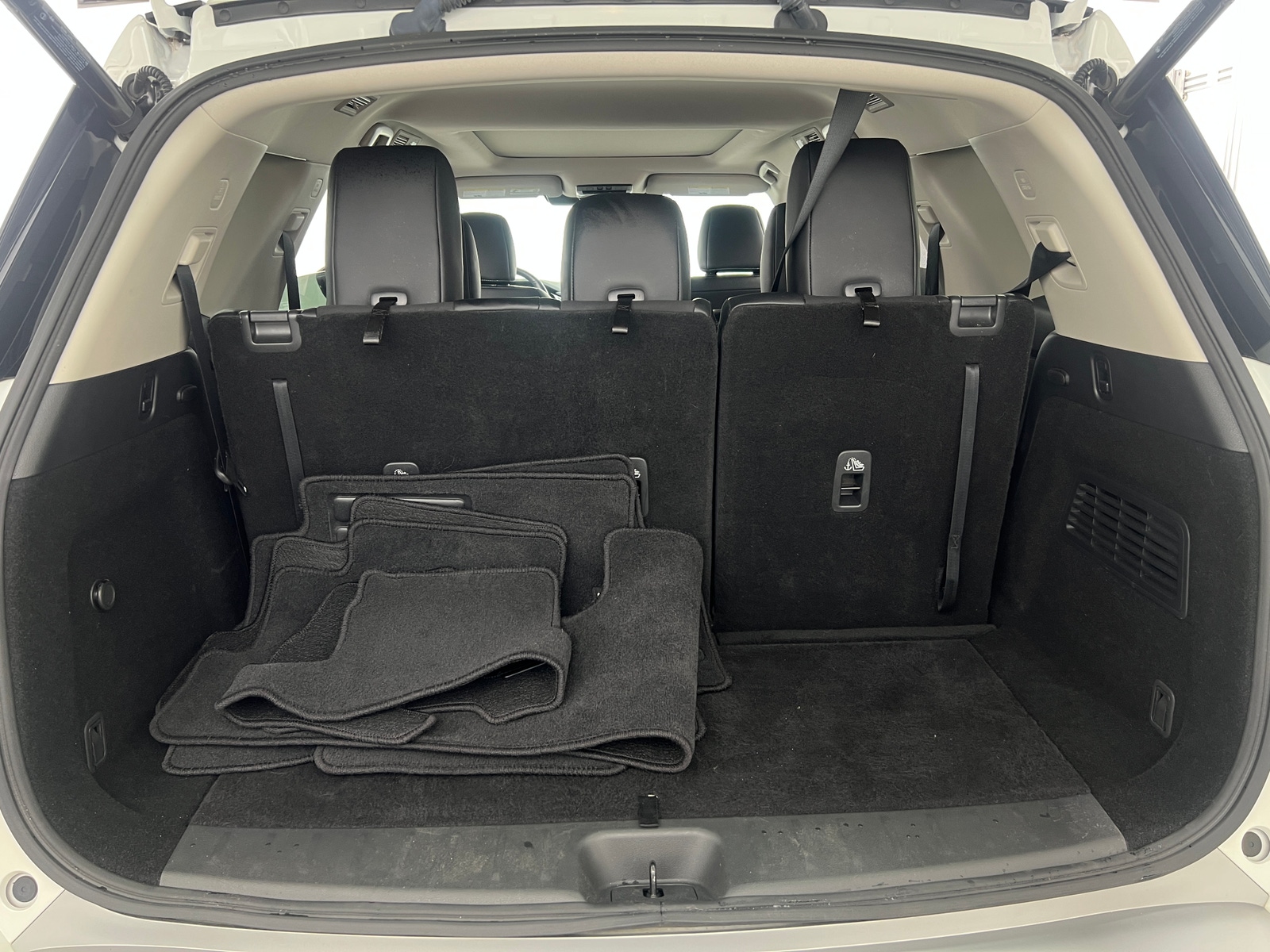 Thumbnail: 2024 Nissan Pathfinder - 6