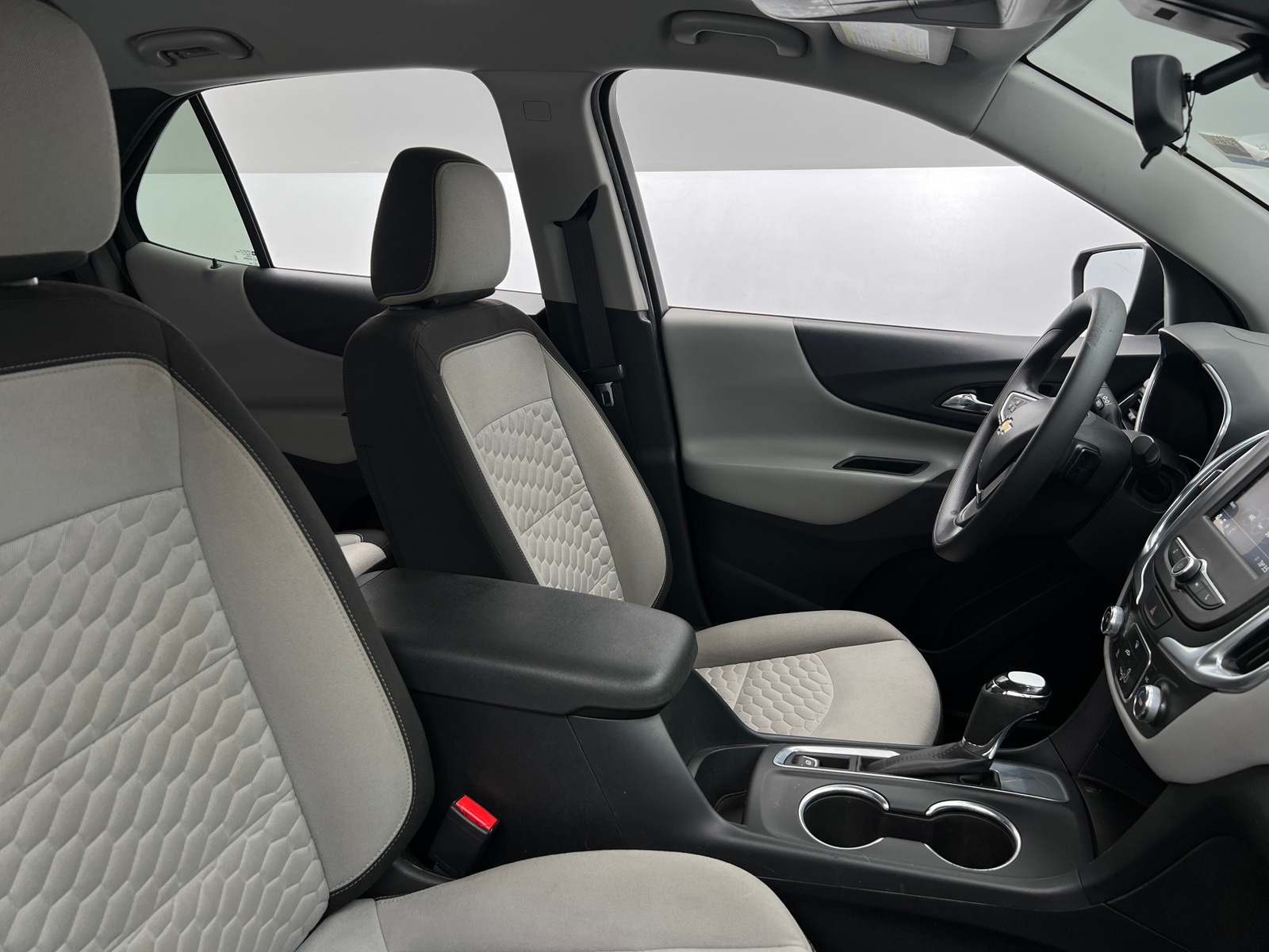 Thumbnail: 2021 Chevrolet Equinox - 2