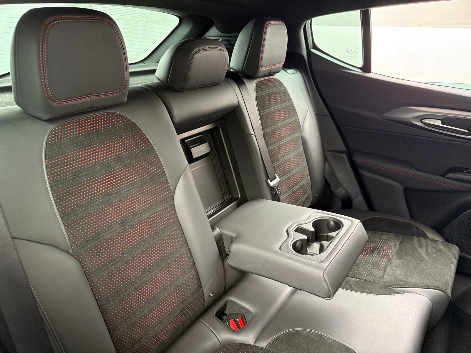 Thumbnail: 2023 Dodge Hornet - 5