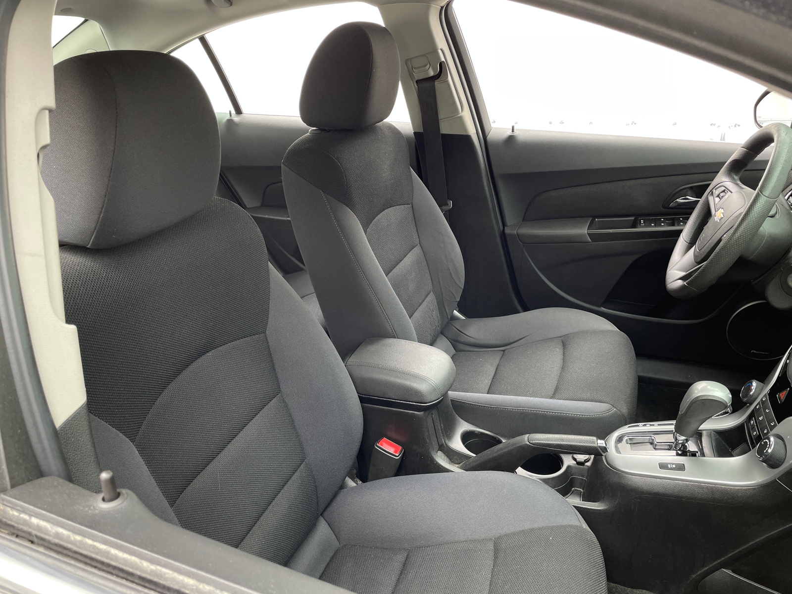 Thumbnail: 2016 Chevrolet Cruze - 2