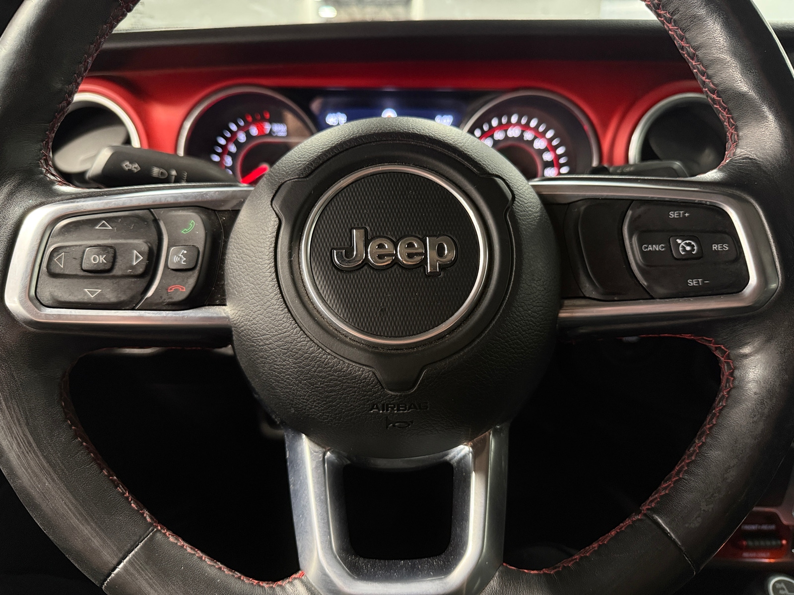 Thumbnail: 2019 Jeep Wrangler - 5