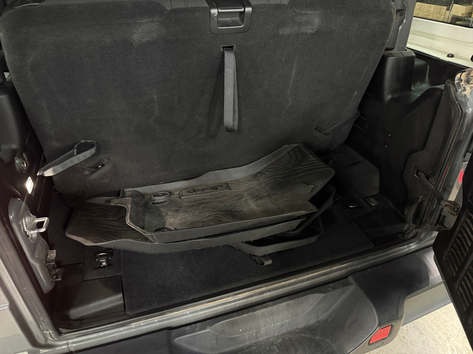 Thumbnail: 2019 Jeep Wrangler - 7