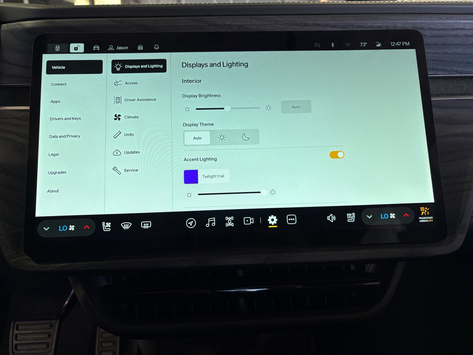 Thumbnail: 2025 Rivian R1T - 3