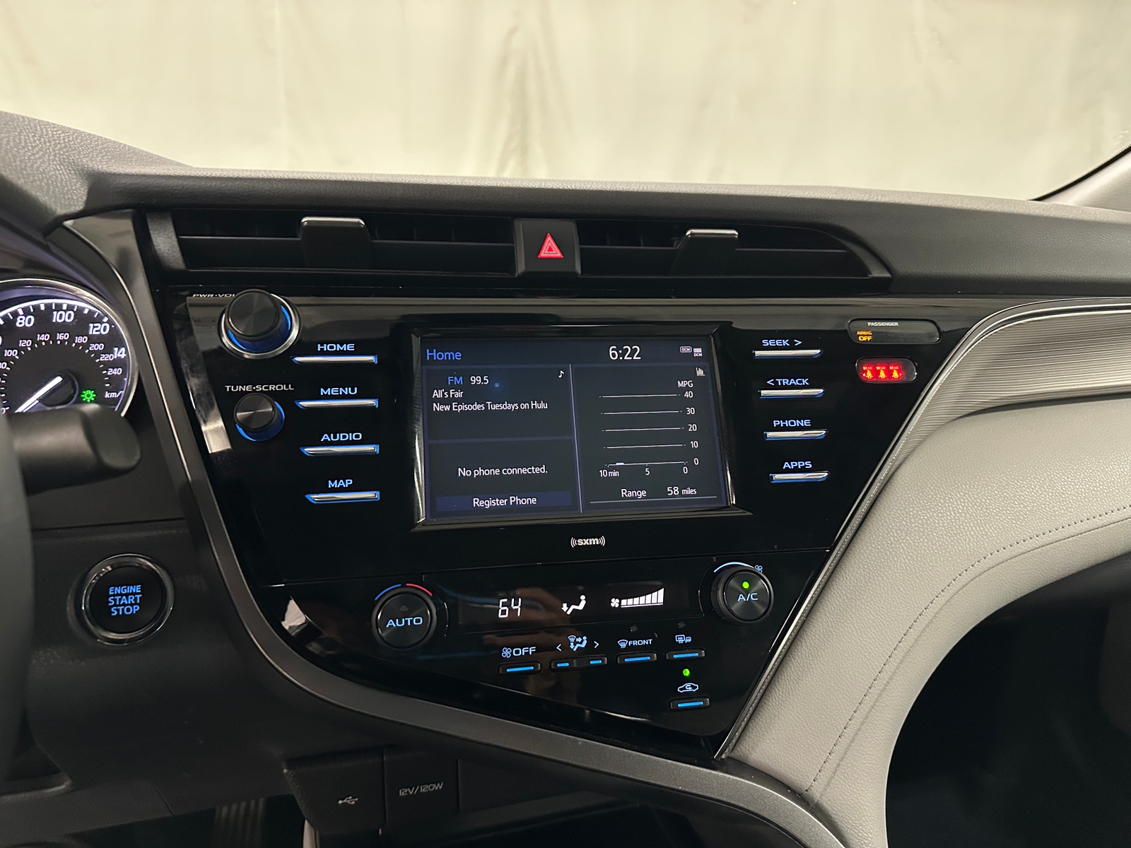 Thumbnail: 2020 Toyota Camry - 4